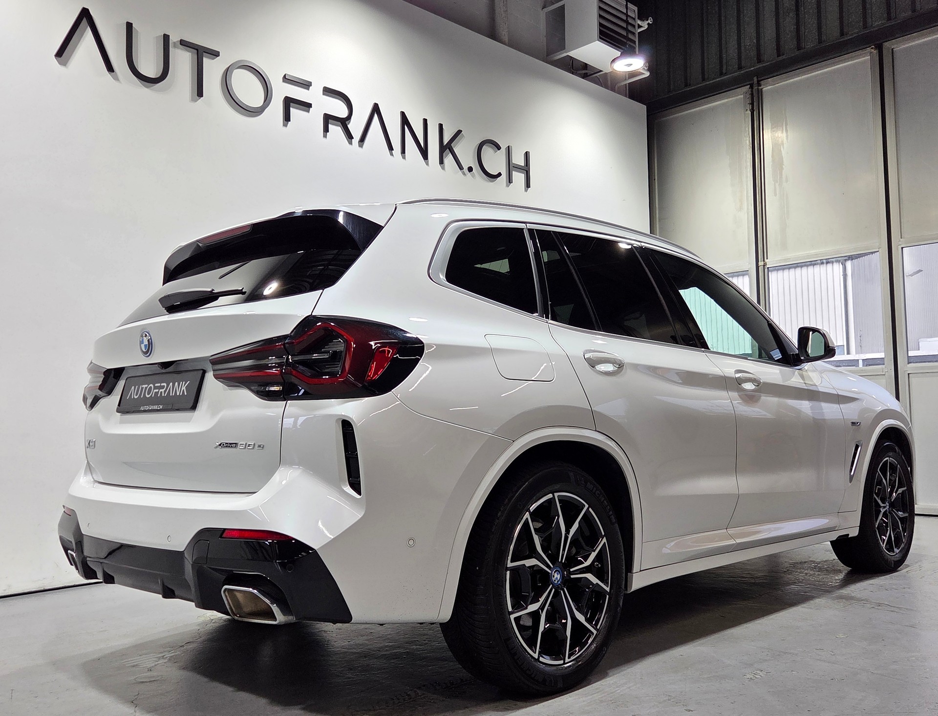 BMW X3 30e xDrive M-Sport-showroom-element-2