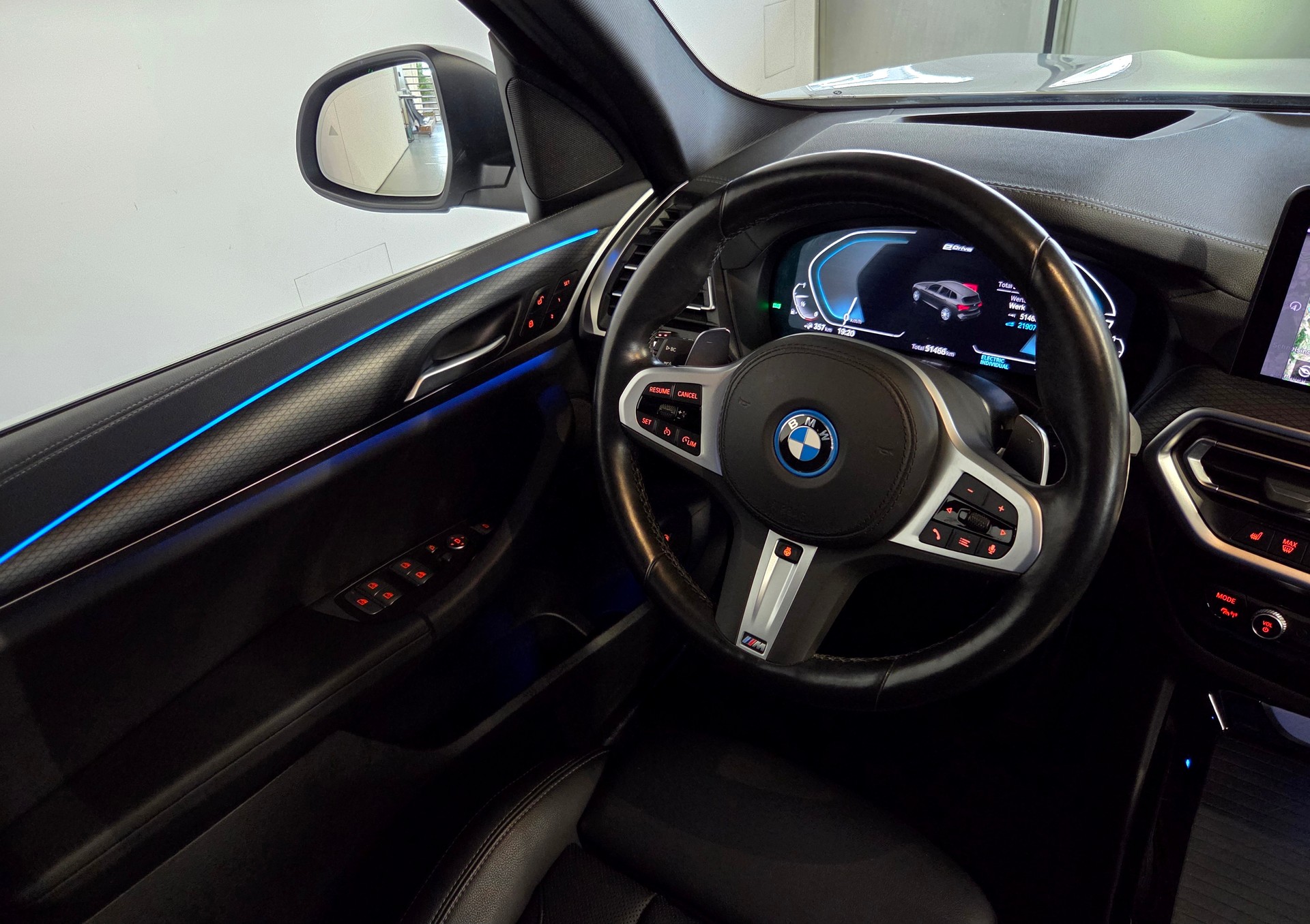 BMW X3 30e xDrive M-Sport-image-12