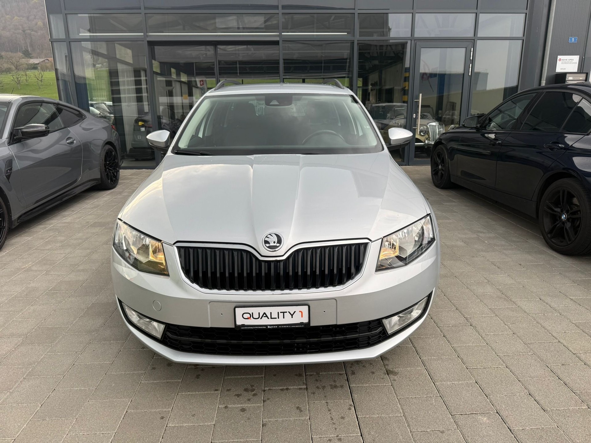 SKODA Octavia Combi 1.4 TSI Ambition DSG-showroom-element-2