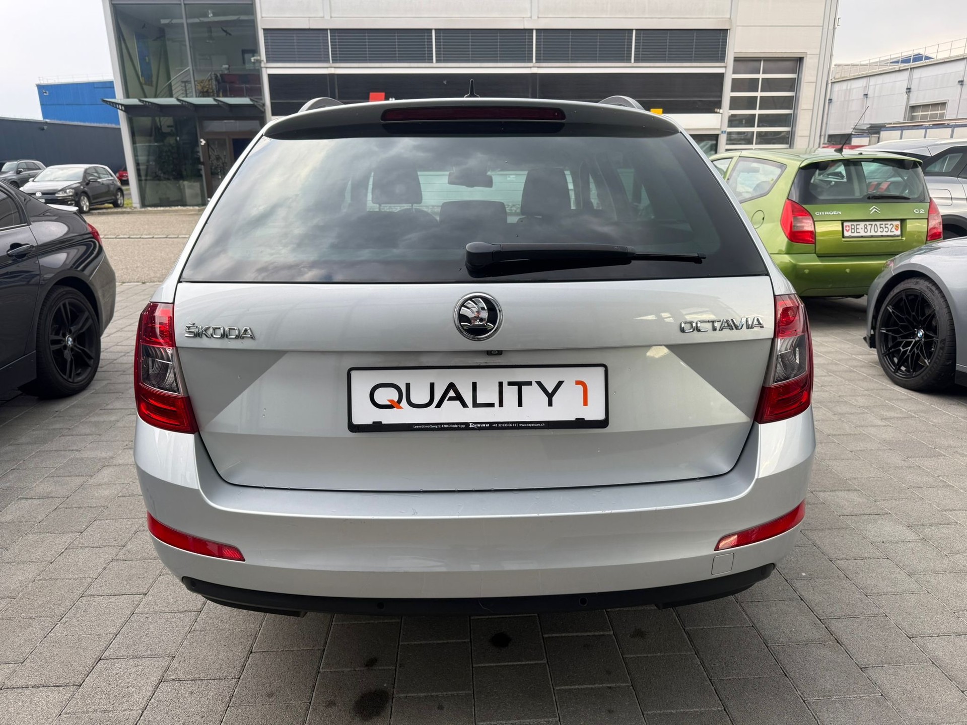 SKODA Octavia Combi 1.4 TSI Ambition DSG-image-5