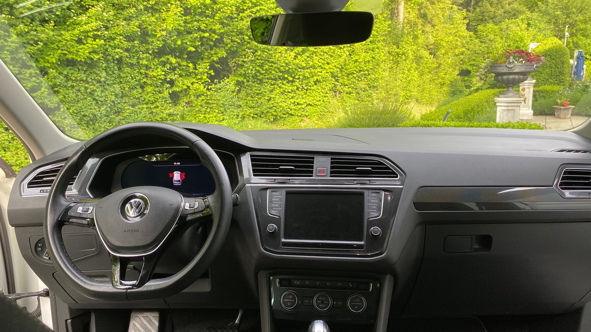 VW Tiguan 2.0 TDI SCR Highline 4Motion DSG-image-7