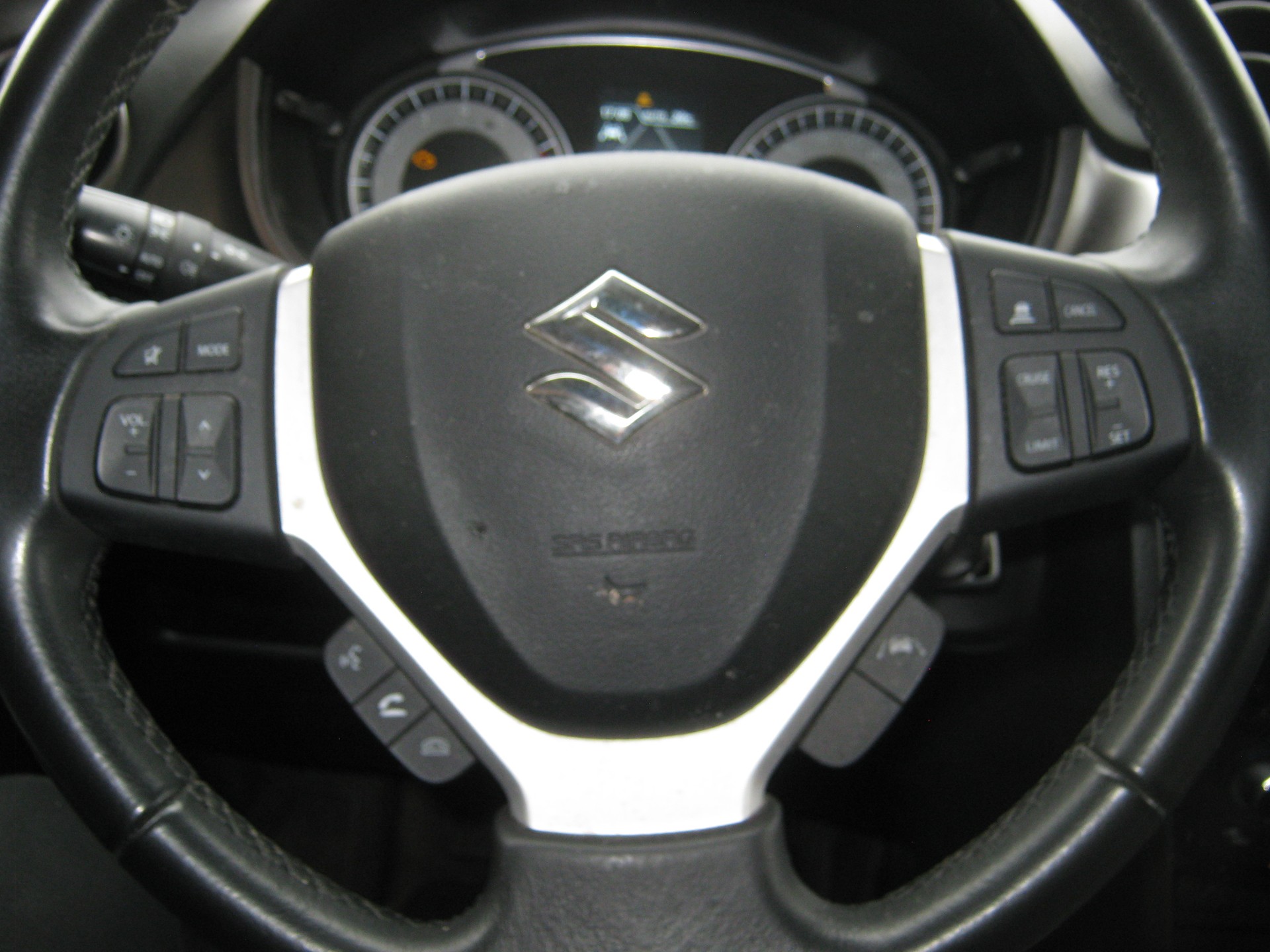 SUZUKI Vitara 1.4 Boosterjet Generation Top Hybrid-image-10