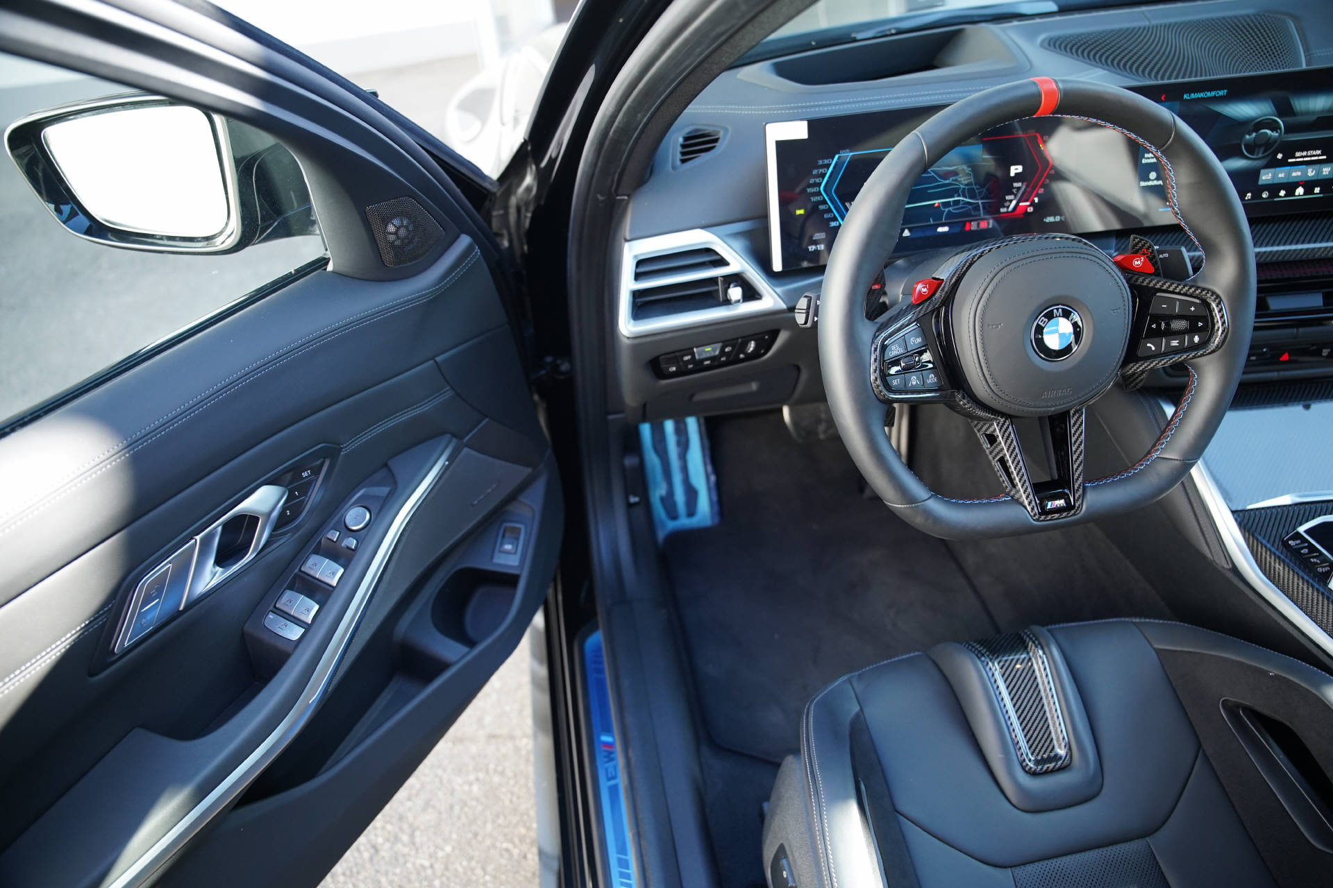 BMW M3 Competition M xDrive LCI-image-8