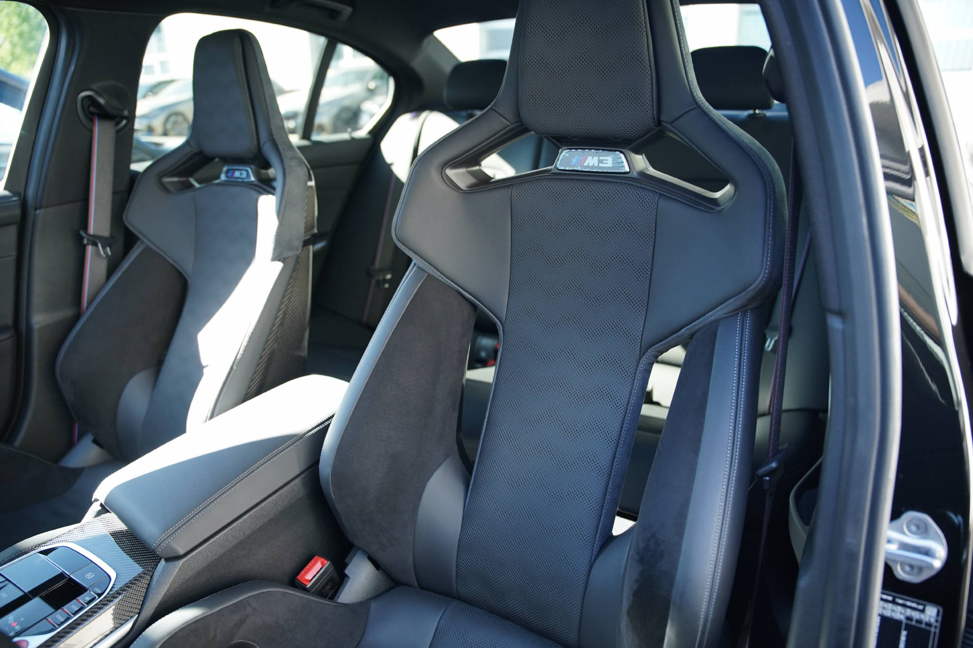BMW M3 Competition M xDrive LCI-image-9