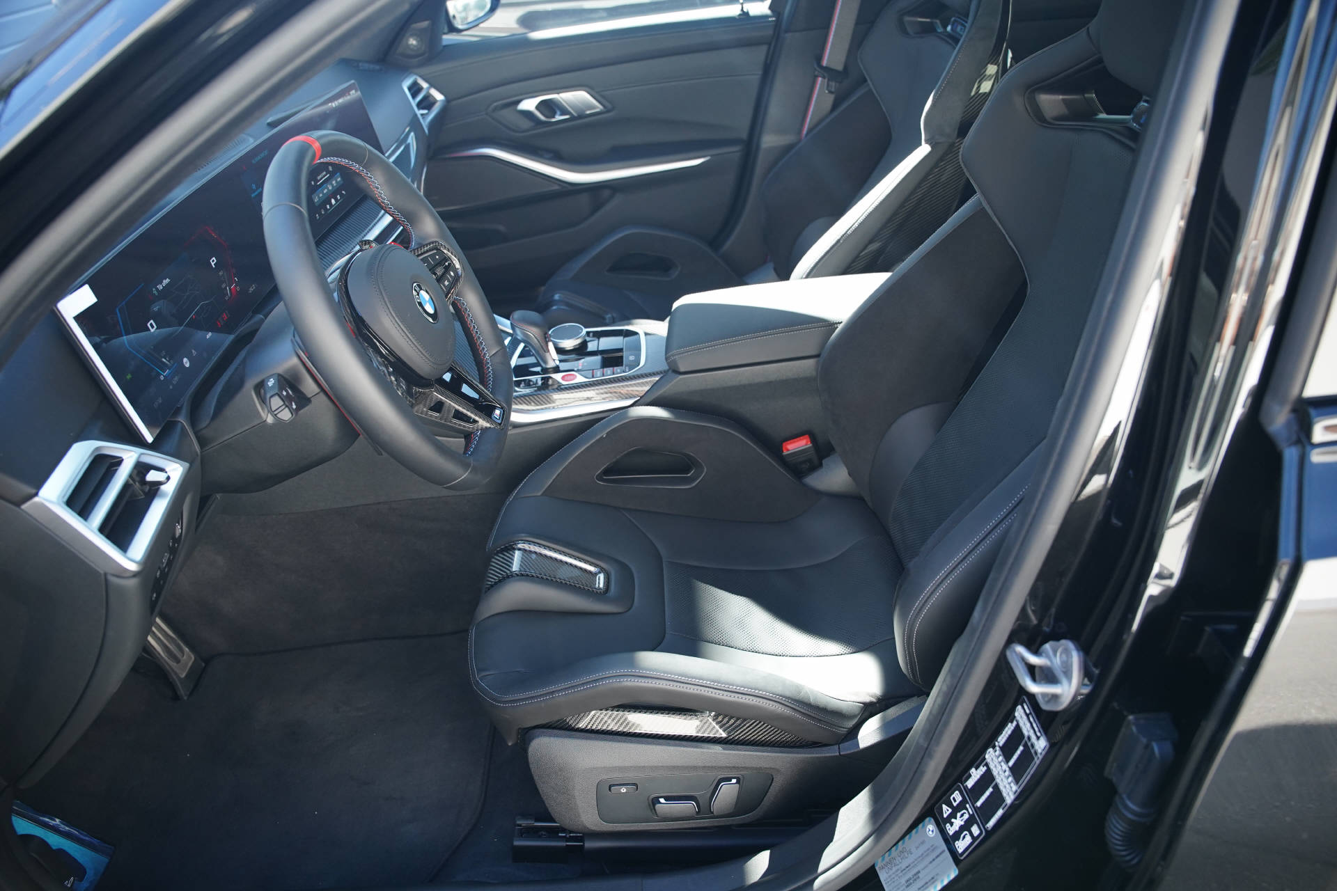 BMW M3 Competition M xDrive LCI-image-7