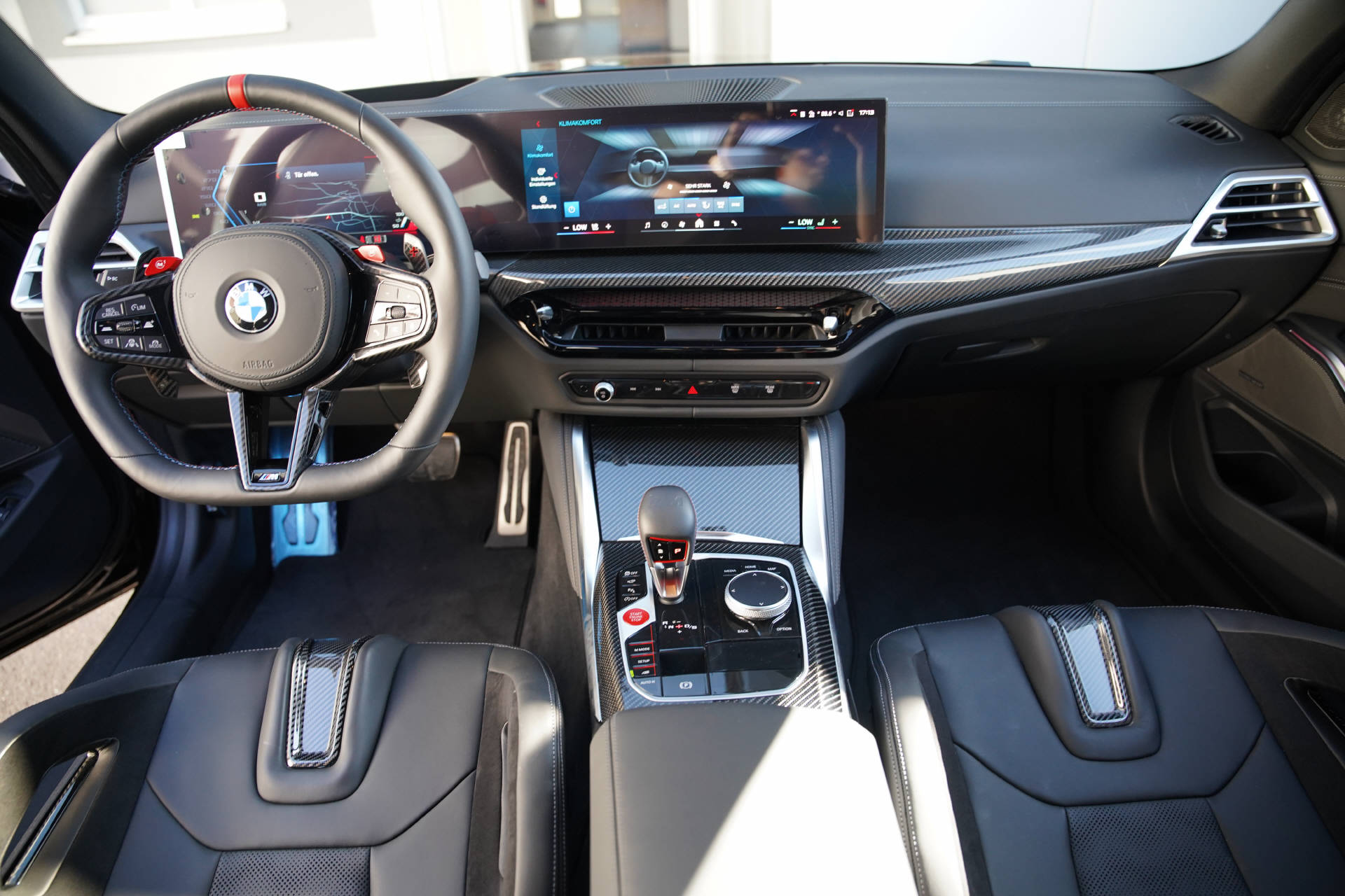BMW M3 Competition M xDrive LCI-image-11