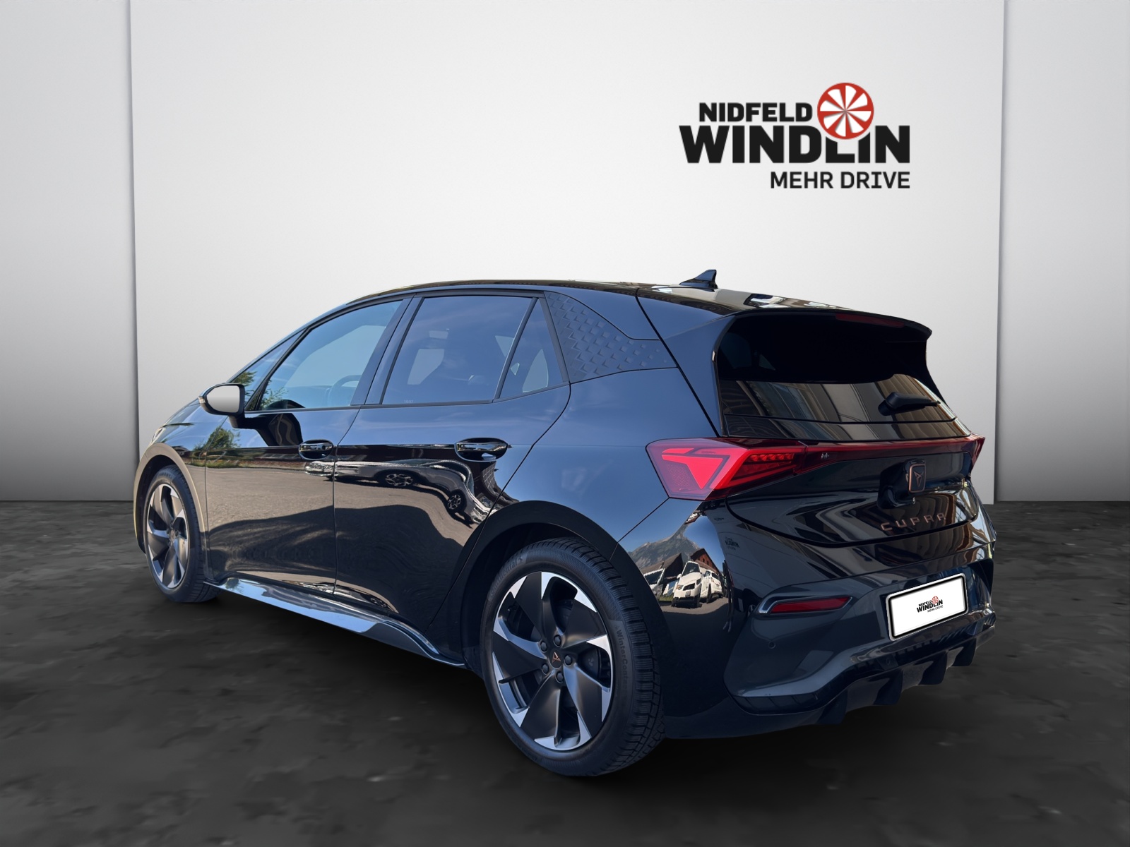 CUPRA Born Electric 59 kWh e-Boost-showroom-element-3