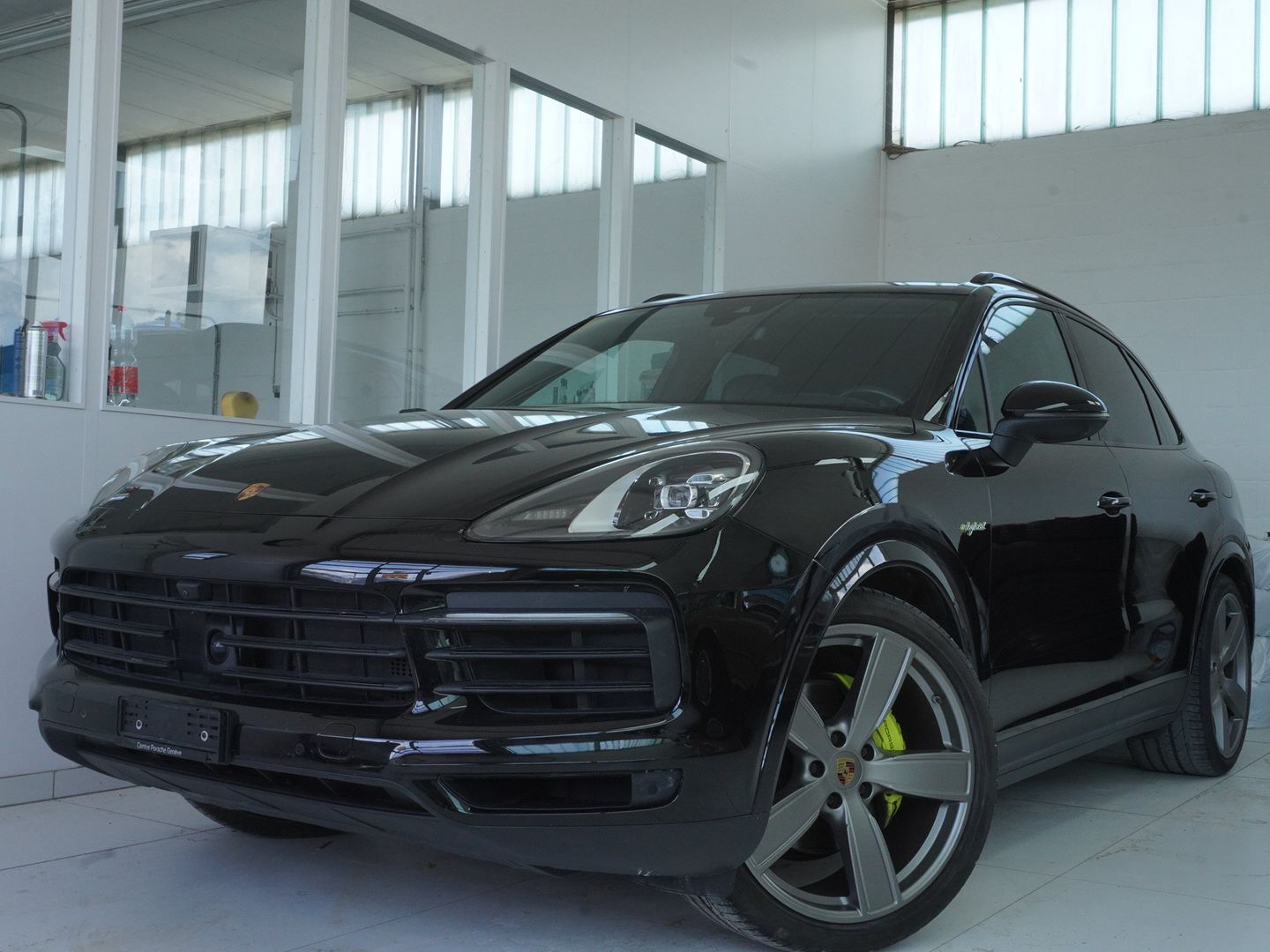 PORSCHE Cayenne E-Hybrid