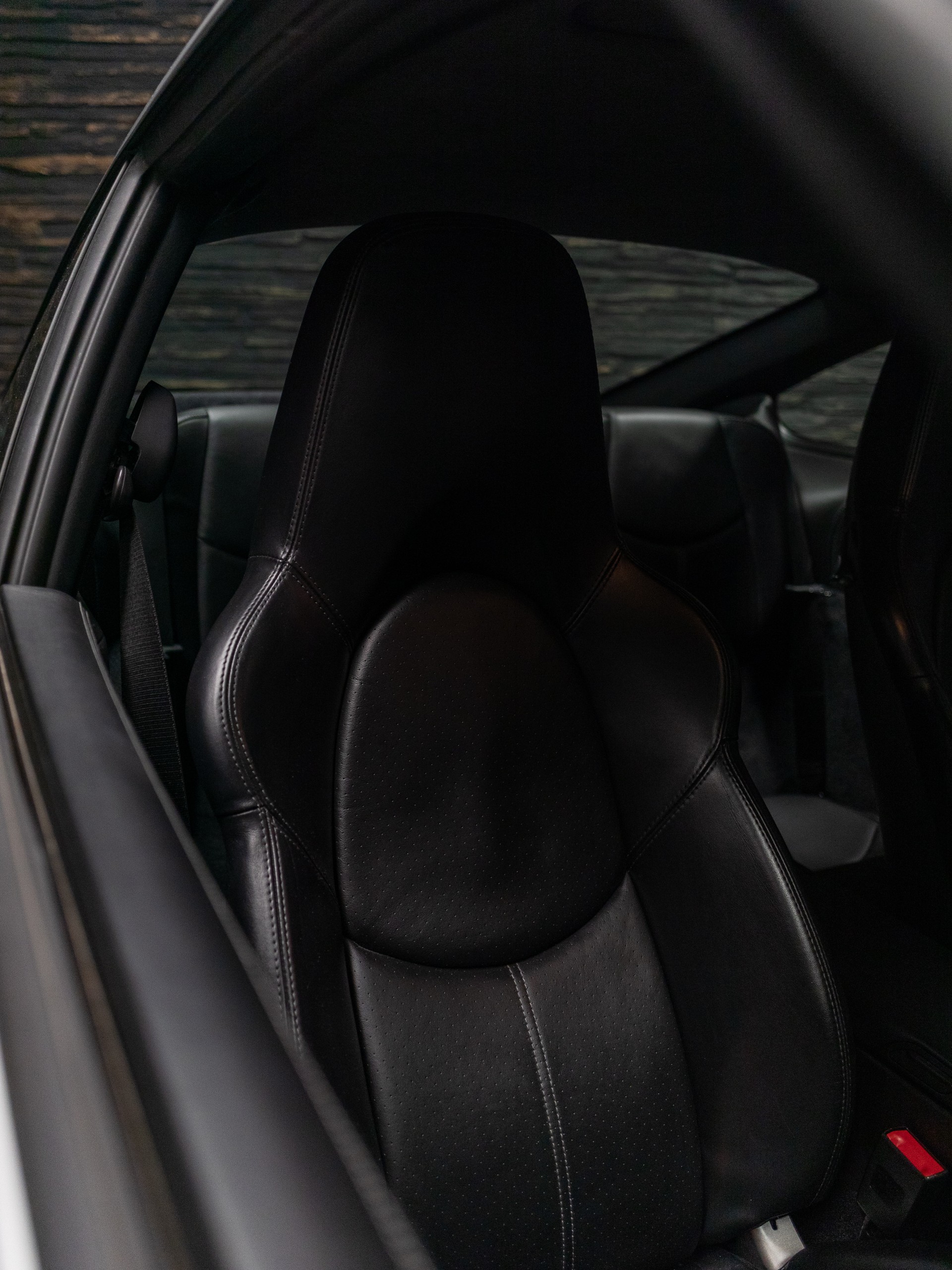 PORSCHE 911 Turbo-image-17