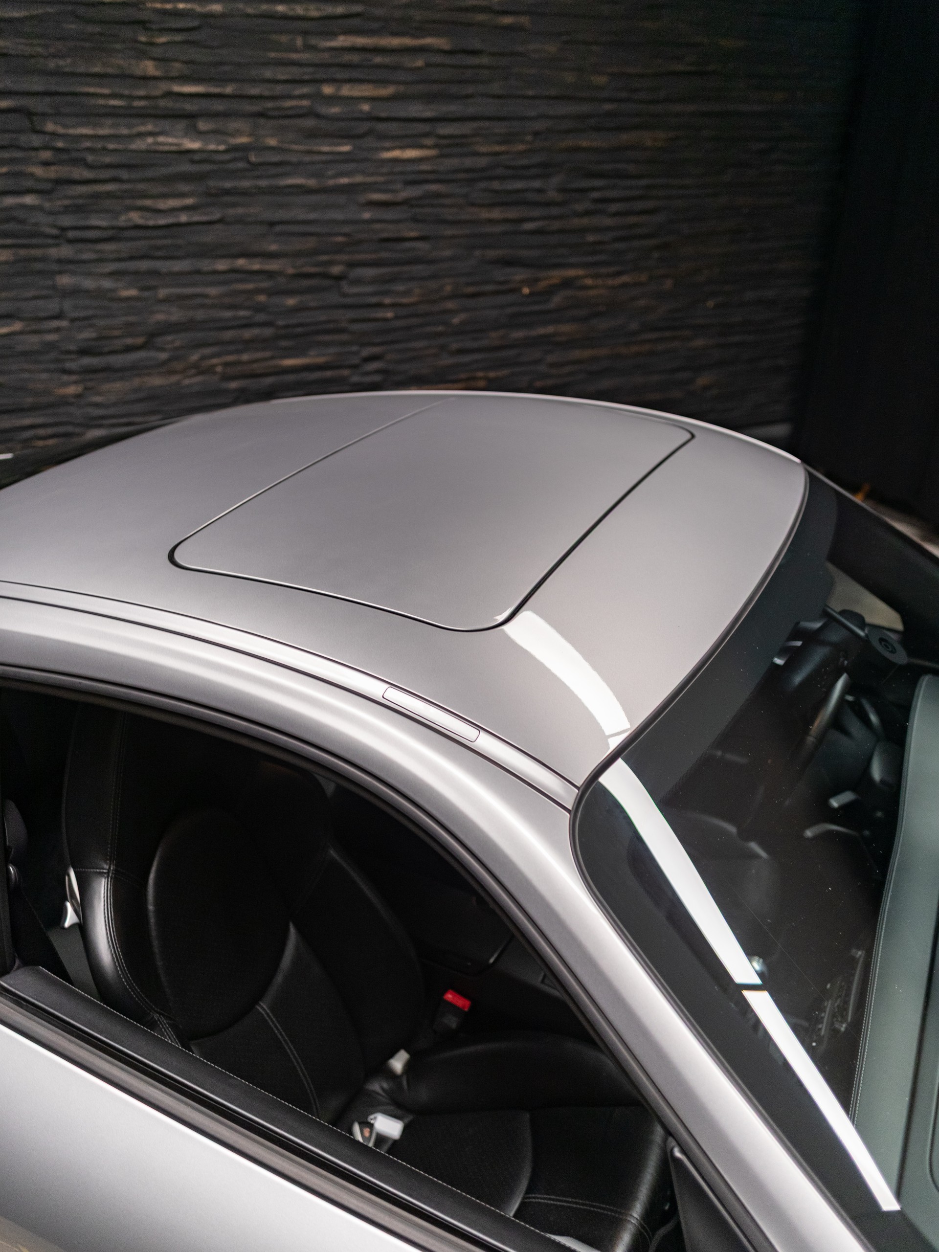 PORSCHE 911 Turbo-image-12