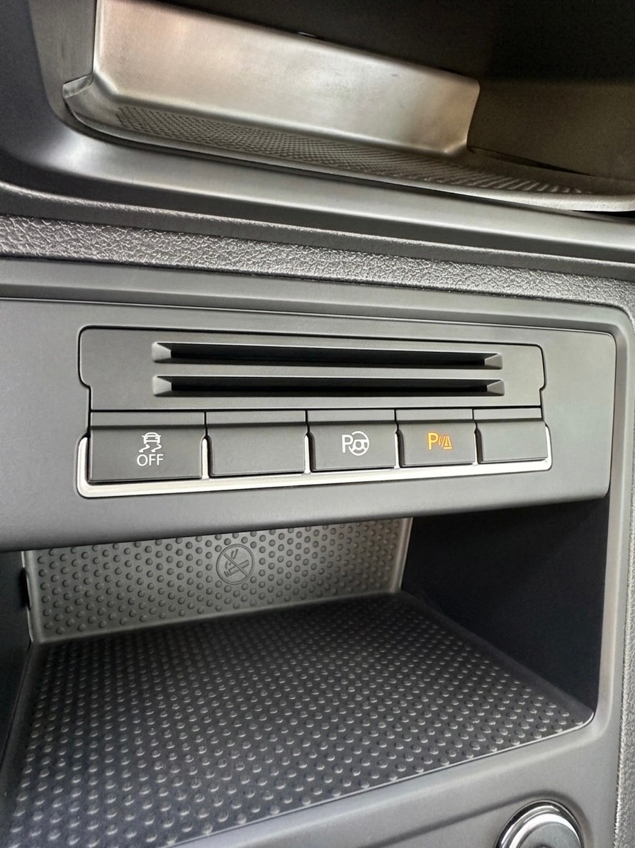 VW Tiguan 2.0 TSI Cup R-Line 4Motion DSG-image-21