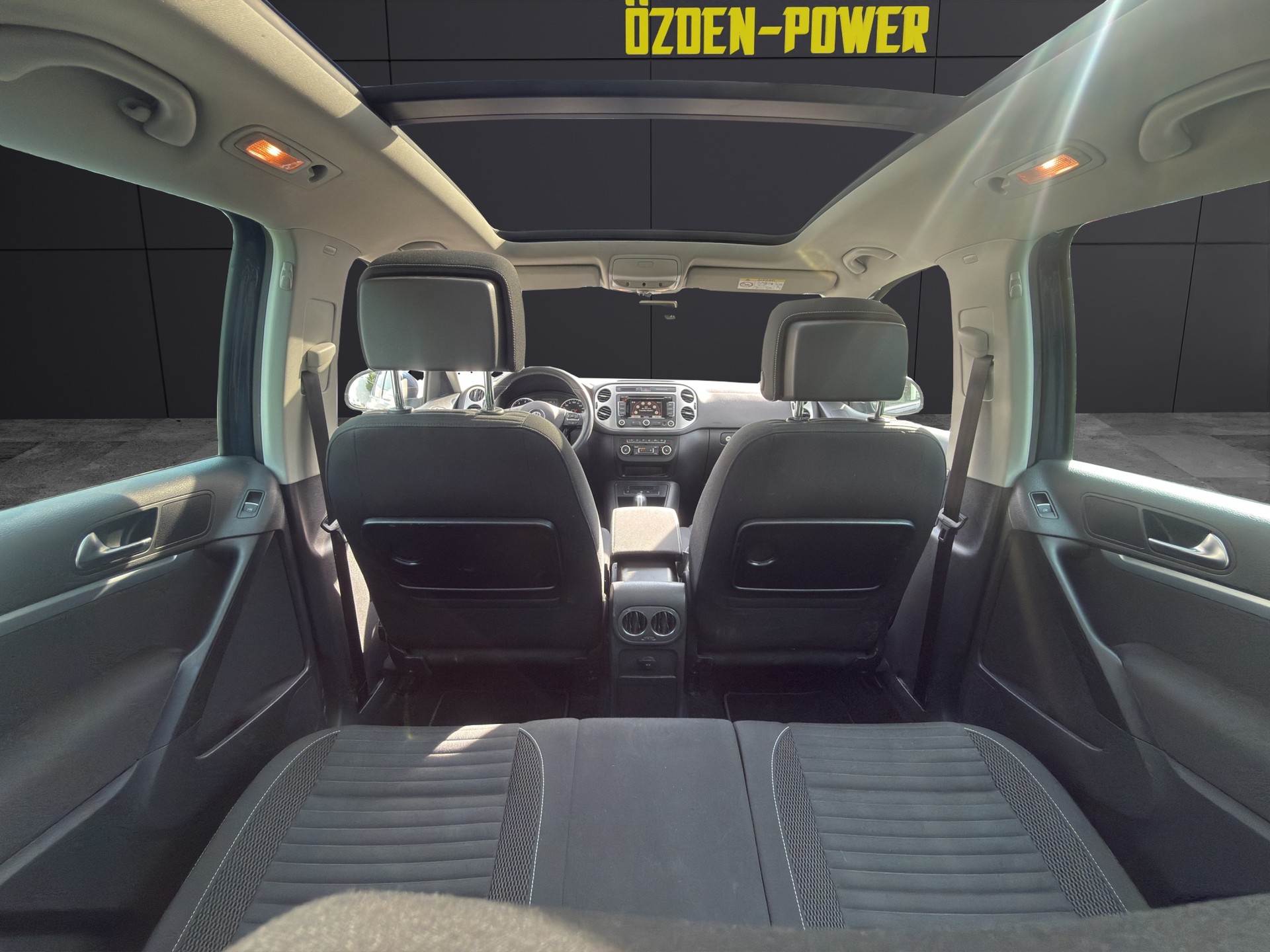 VW Tiguan 2.0 TSI Cup R-Line 4Motion DSG-image-11