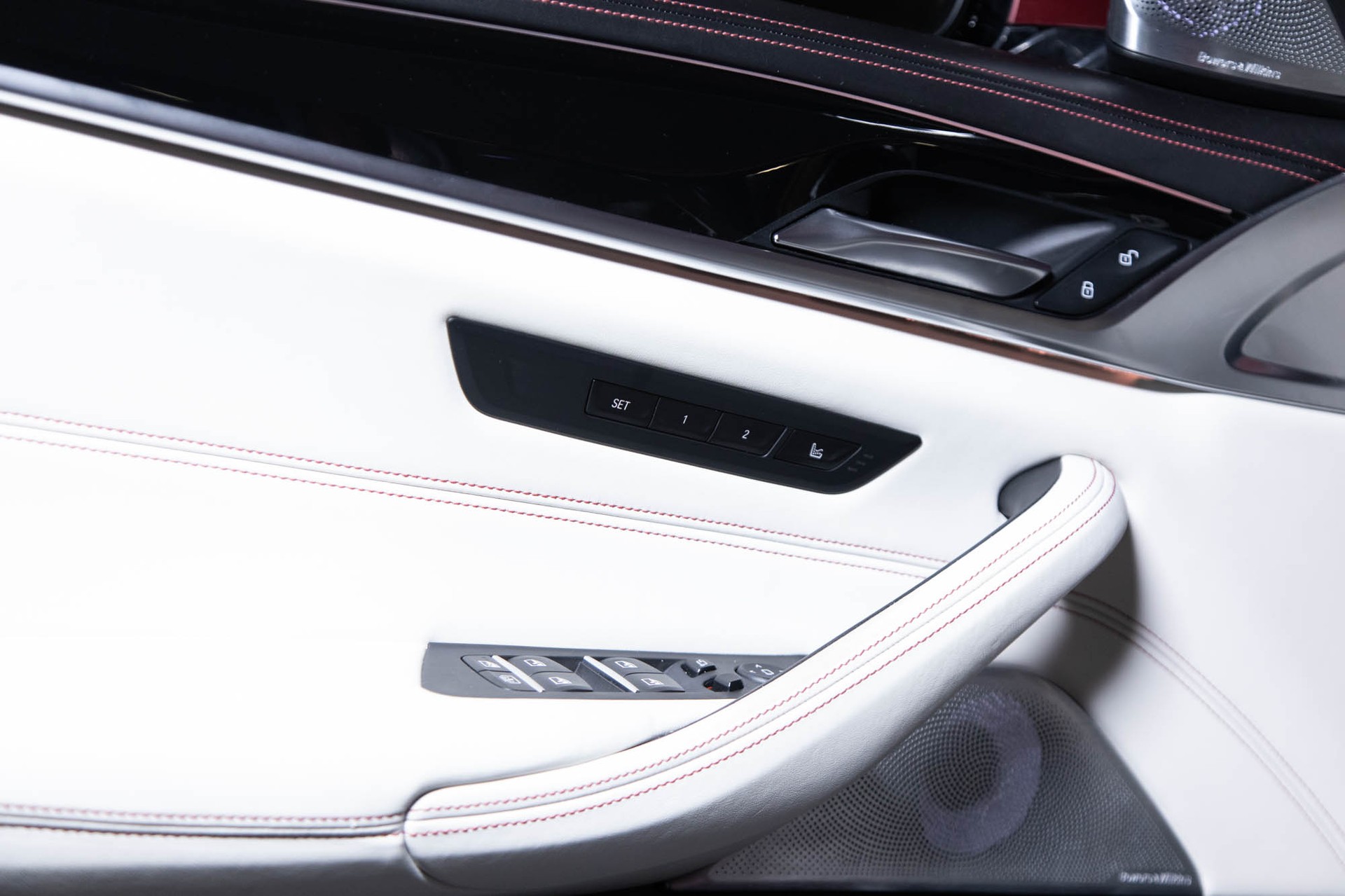 BMW M5 xDrive Drivelogic First Edition-image-16