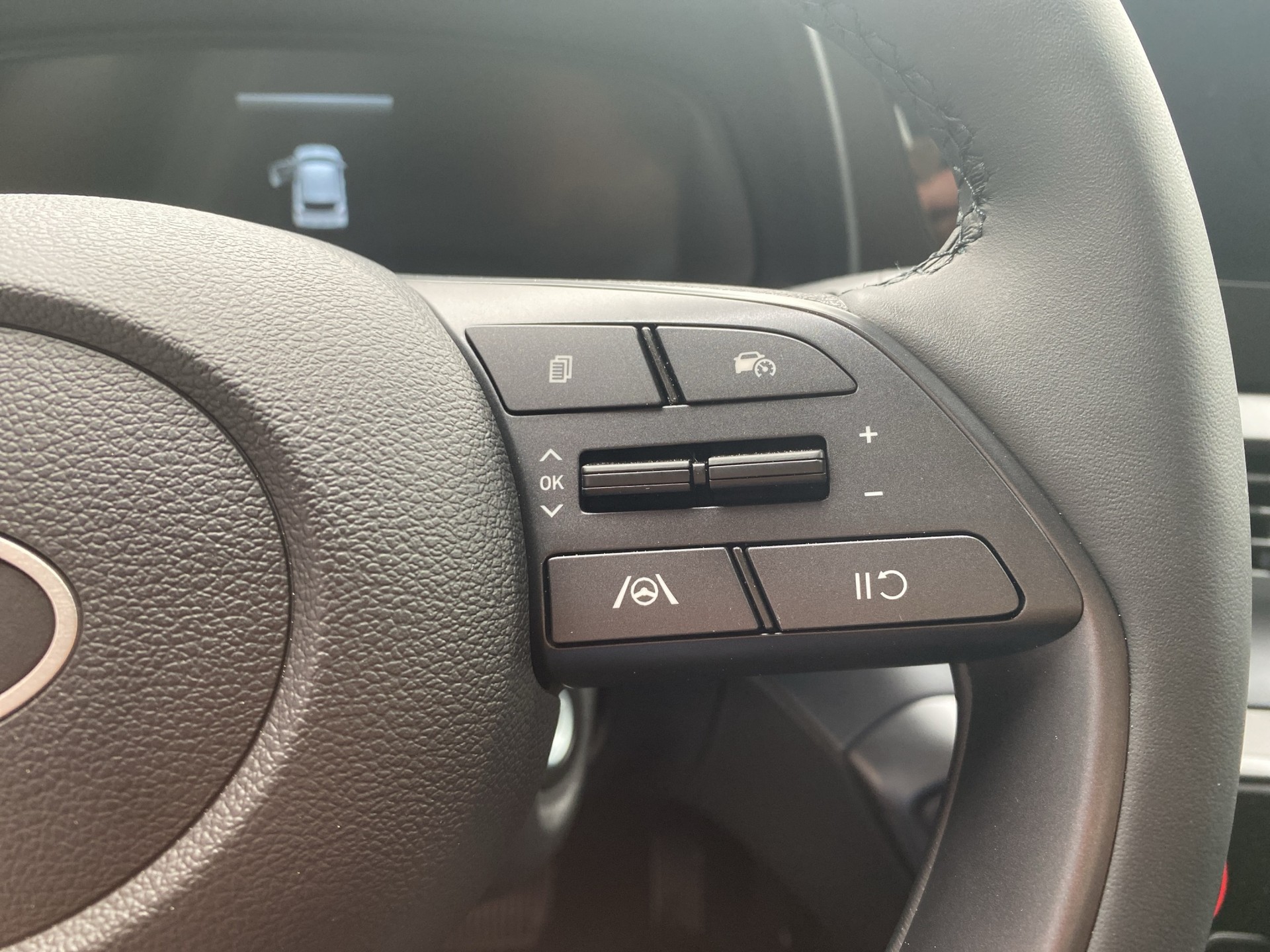 HYUNDAI i20 1.0 T-GDi Comfort DCT-image-9