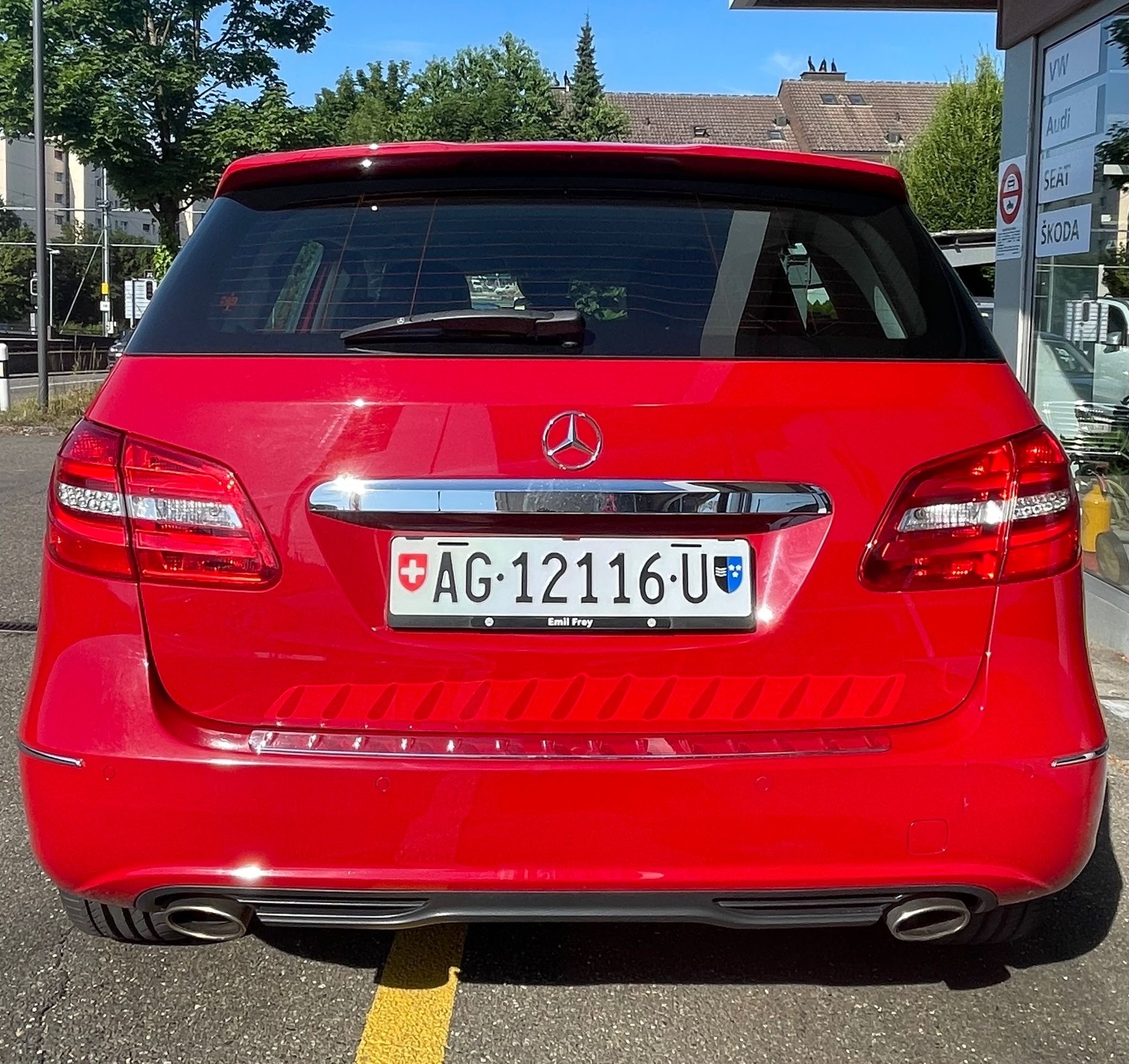 MERCEDES-BENZ B 180 7G-DCT Sport-Paket | CH-Fahrzeug | Frisch ab MFK-image-3