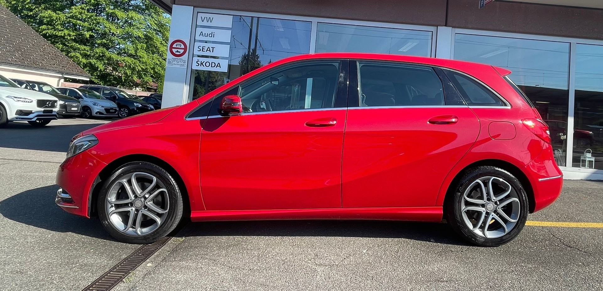 MERCEDES-BENZ B 180 7G-DCT Sport-Paket | CH-Fahrzeug | Frisch ab MFK
