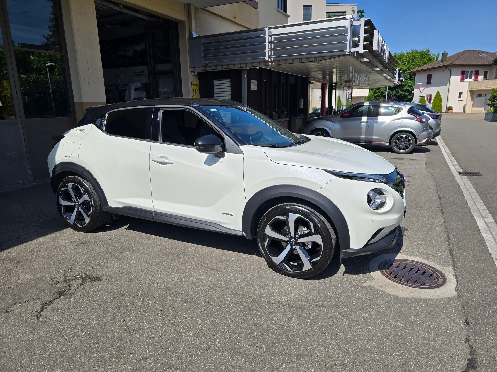 NISSAN Juke 1.6 FHEV Unplugged Limited Edition-showroom-element-3