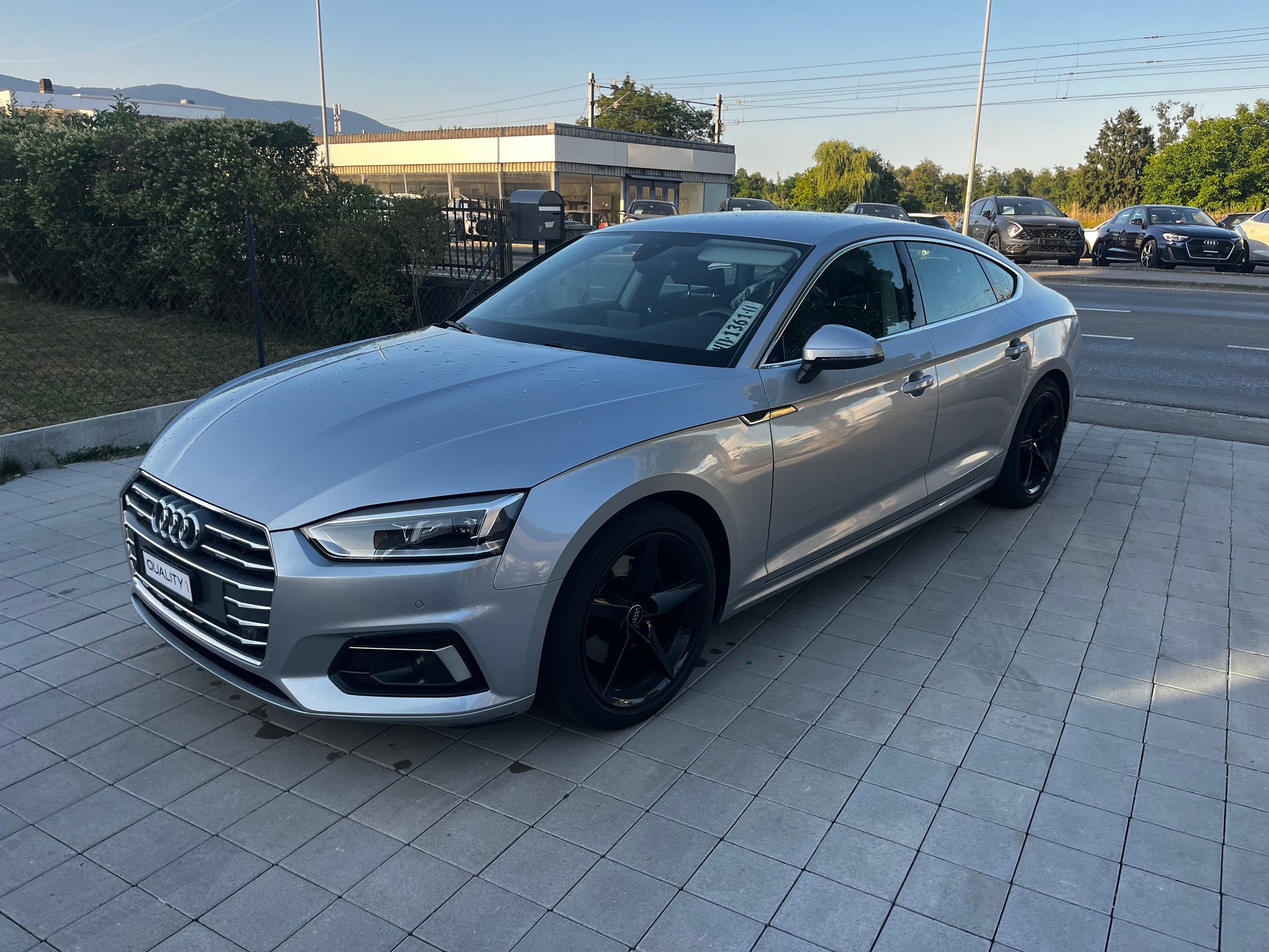 AUDI A5 Sportback 40 TFSI Design S-tronic-image-4