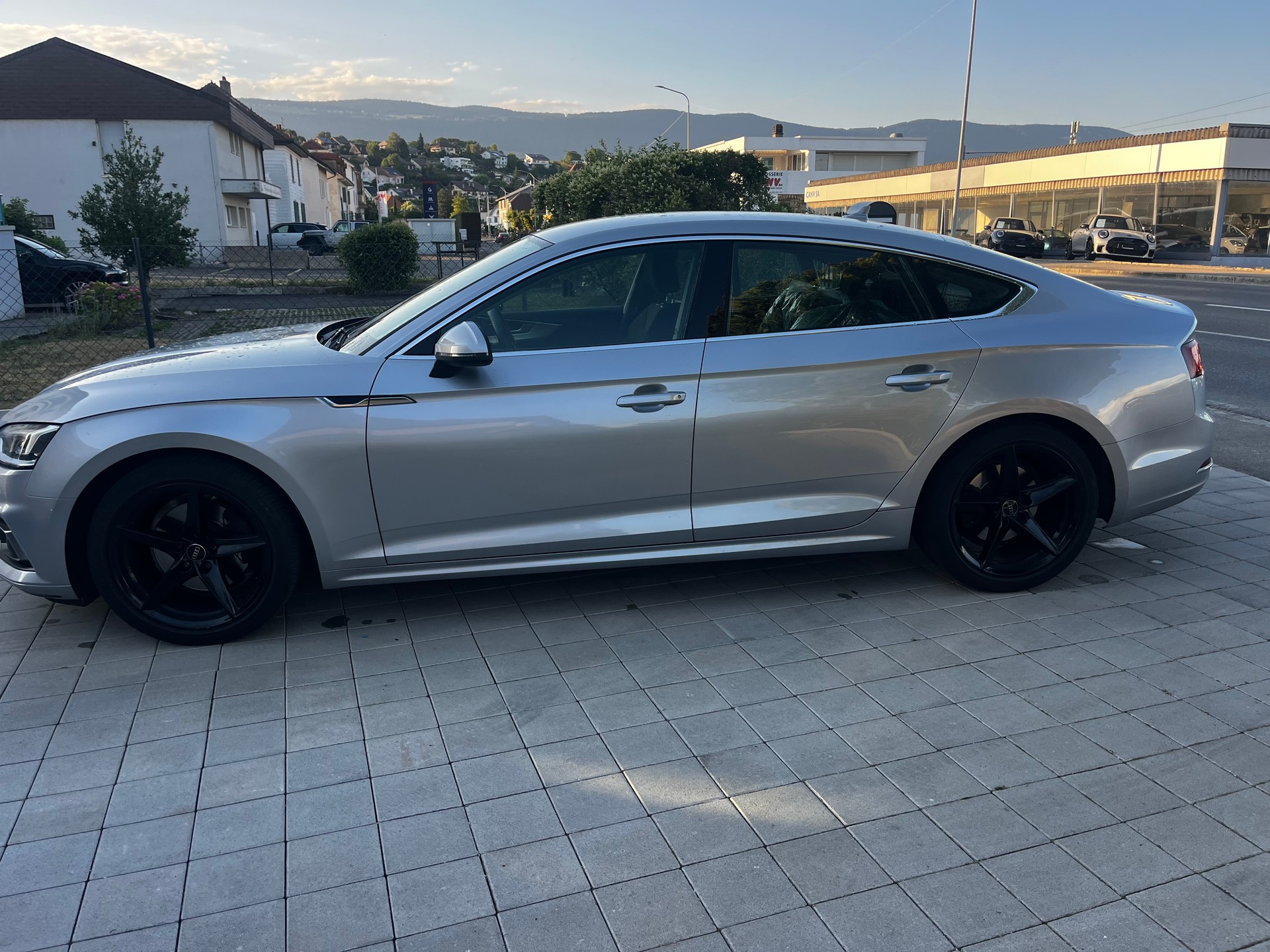 AUDI A5 Sportback 40 TFSI Design S-tronic-image-5