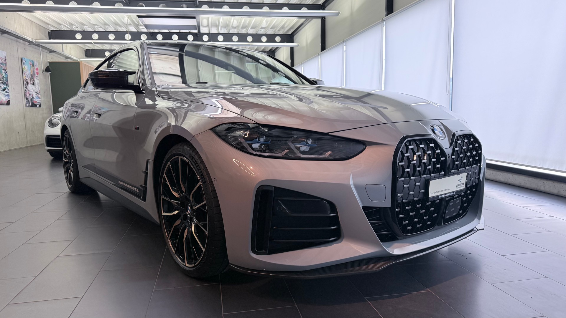 BMW M440i xDrive Gran Coupé-showroom-element-2