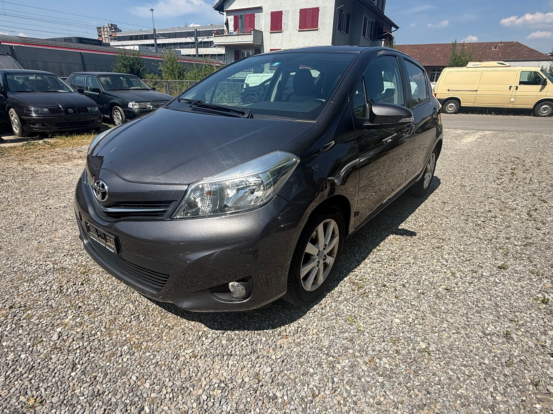 TOYOTA Yaris 1.33 Style Multidrive-image-2