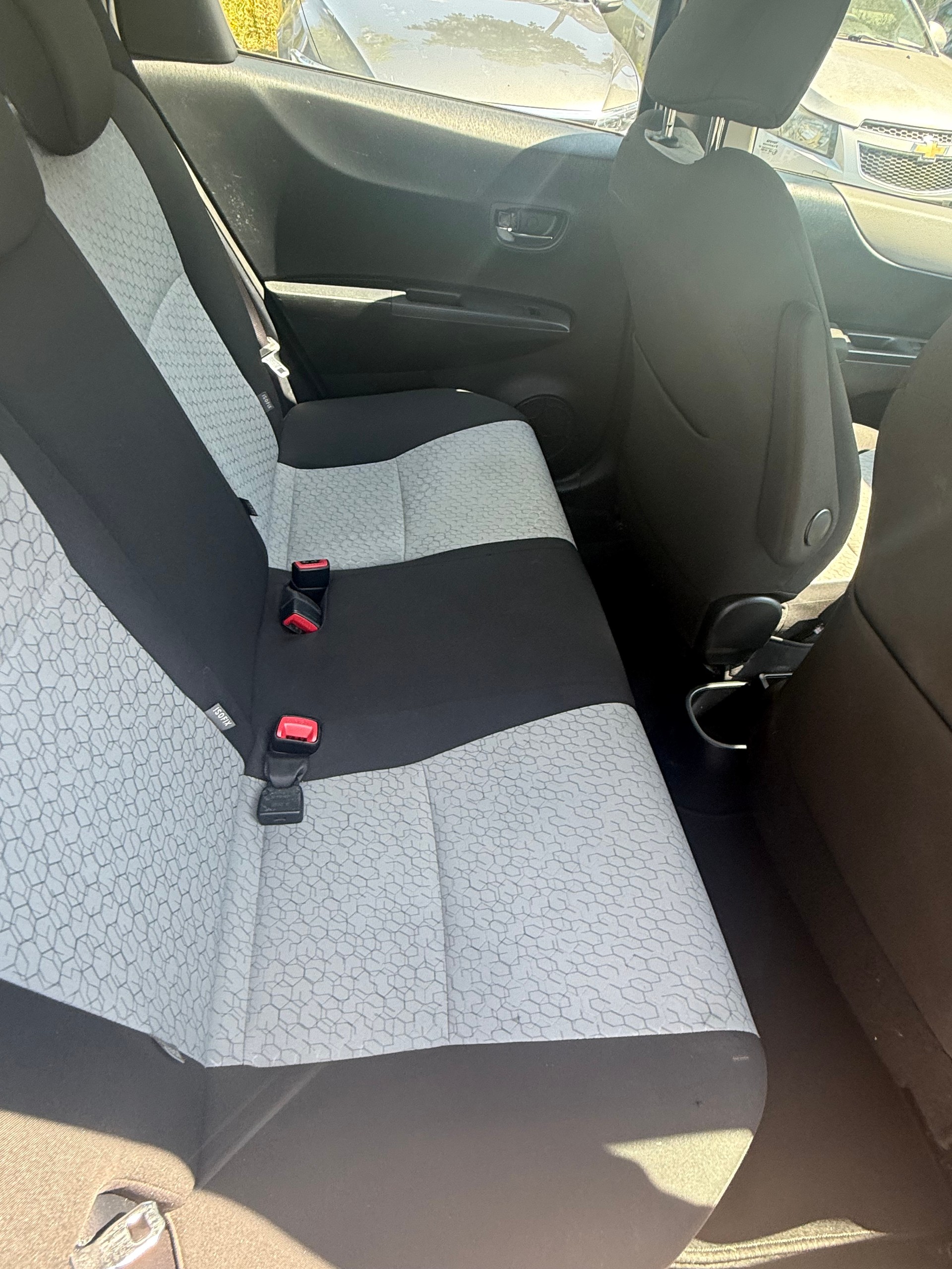 TOYOTA Yaris 1.33 Style Multidrive-image-8