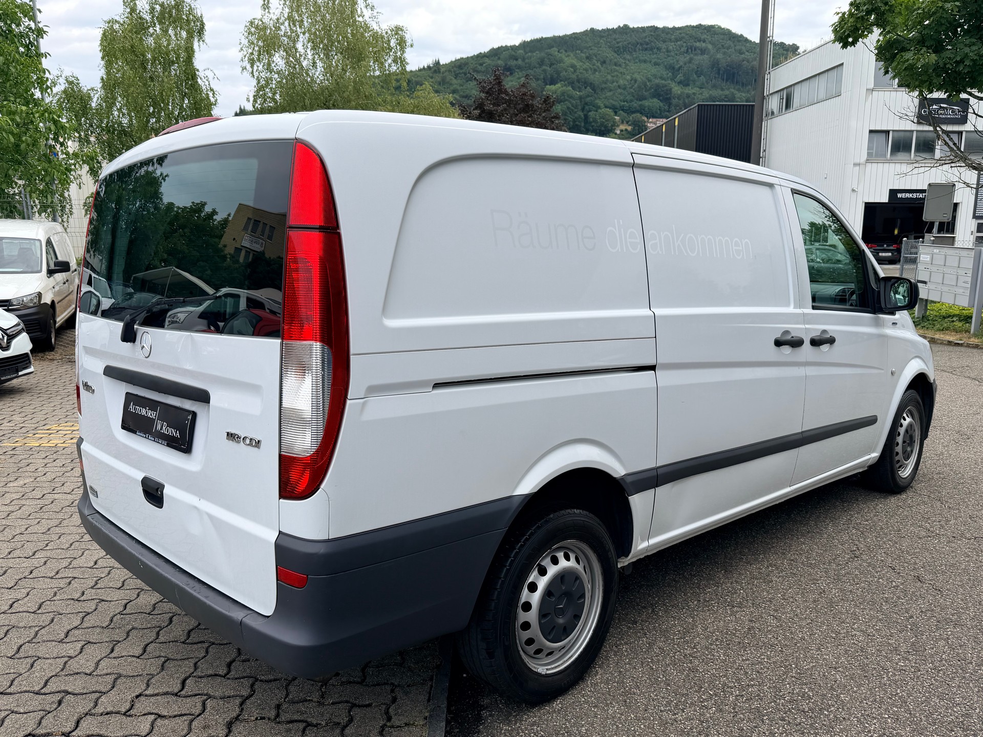 MERCEDES-BENZ Vito 113 CDI Blue Efficiency L-showroom-element-2