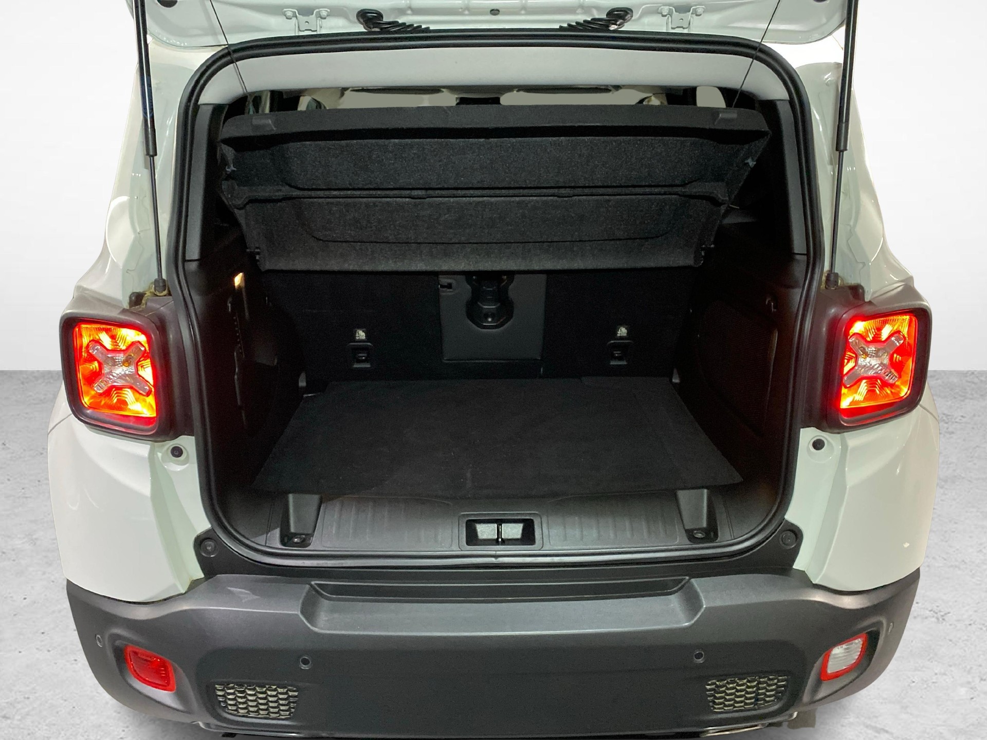 JEEP Renegade 1.3 S 4xe-image-11