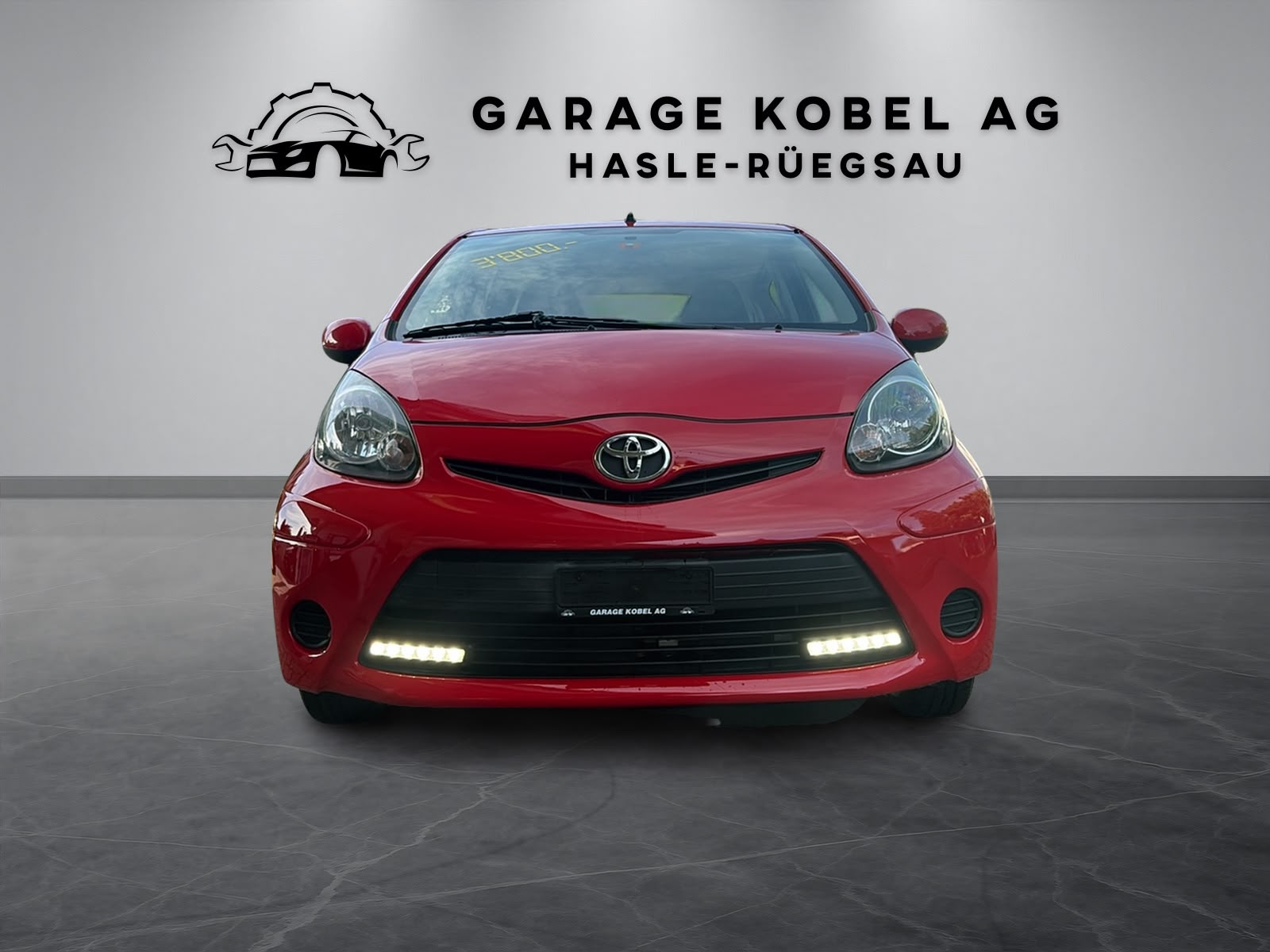 TOYOTA Aygo-showroom-element-1