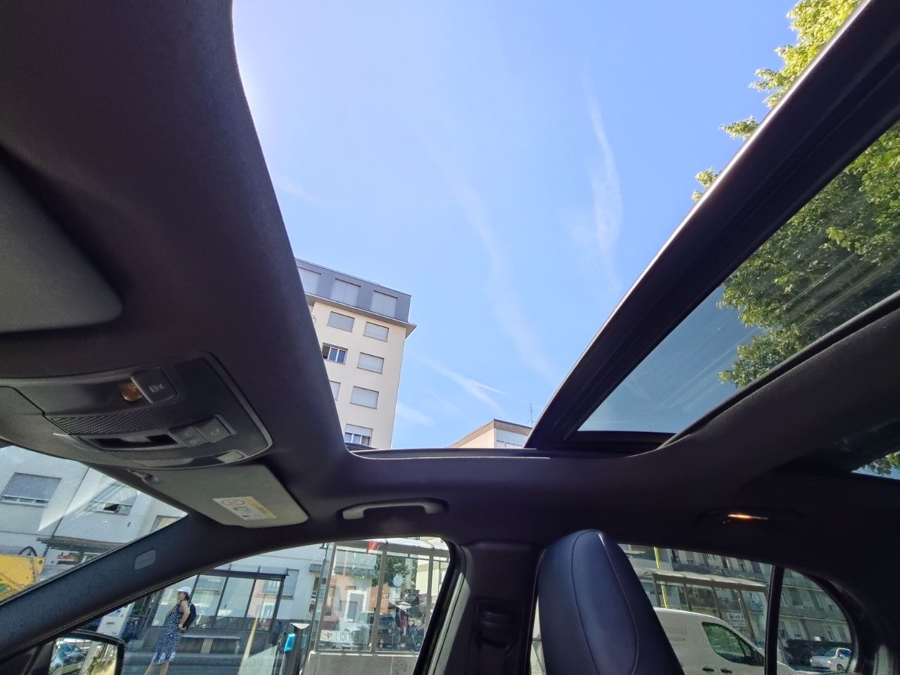 MERCEDES-BENZ GLA 220 CDI AMG Line 4Matic 7G-DCT-image-8
