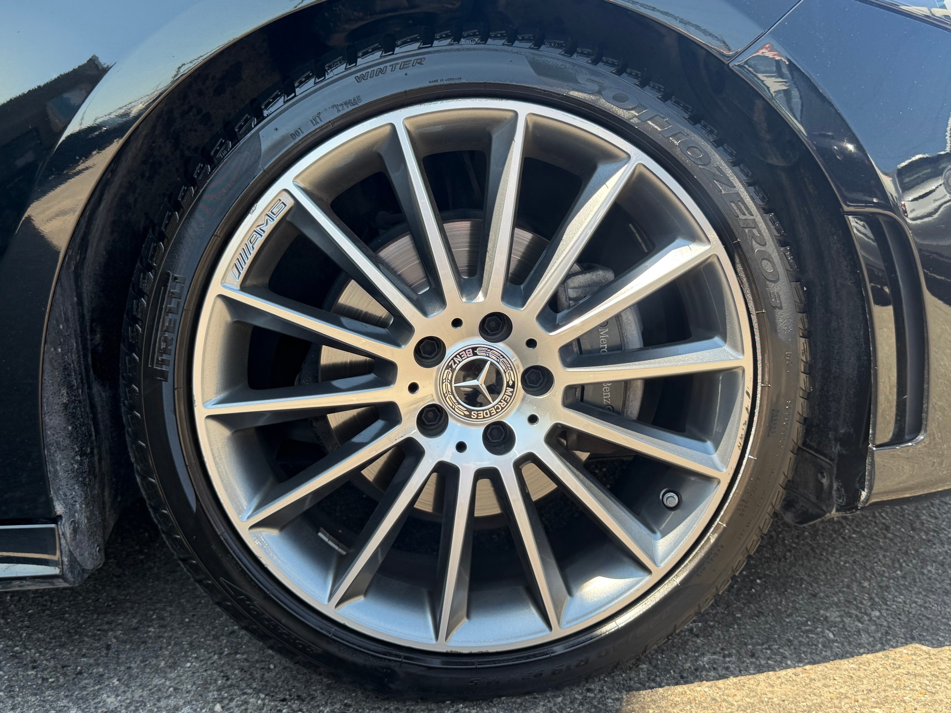 MERCEDES-BENZ A 200 AMG Line 7G-DCT-image-5