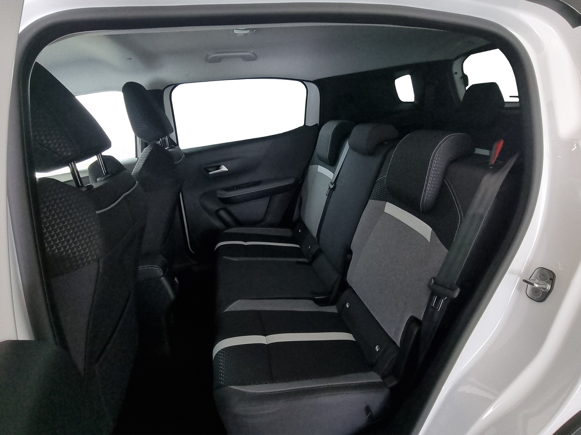 OPEL Frontera 1.2i MHEV GS 7-Plätzer-image-6