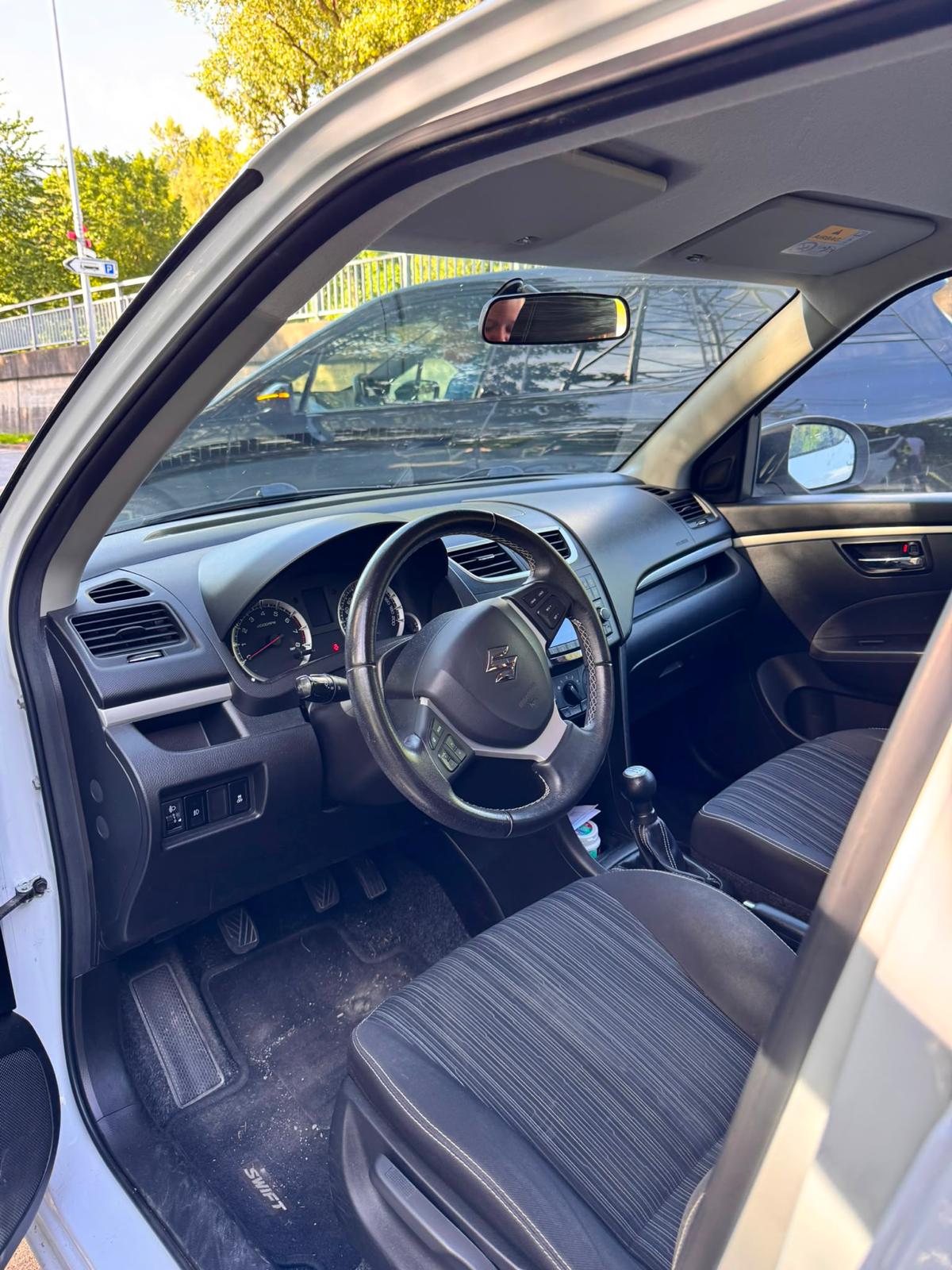 SUZUKI SWIFT 1.2-image-4