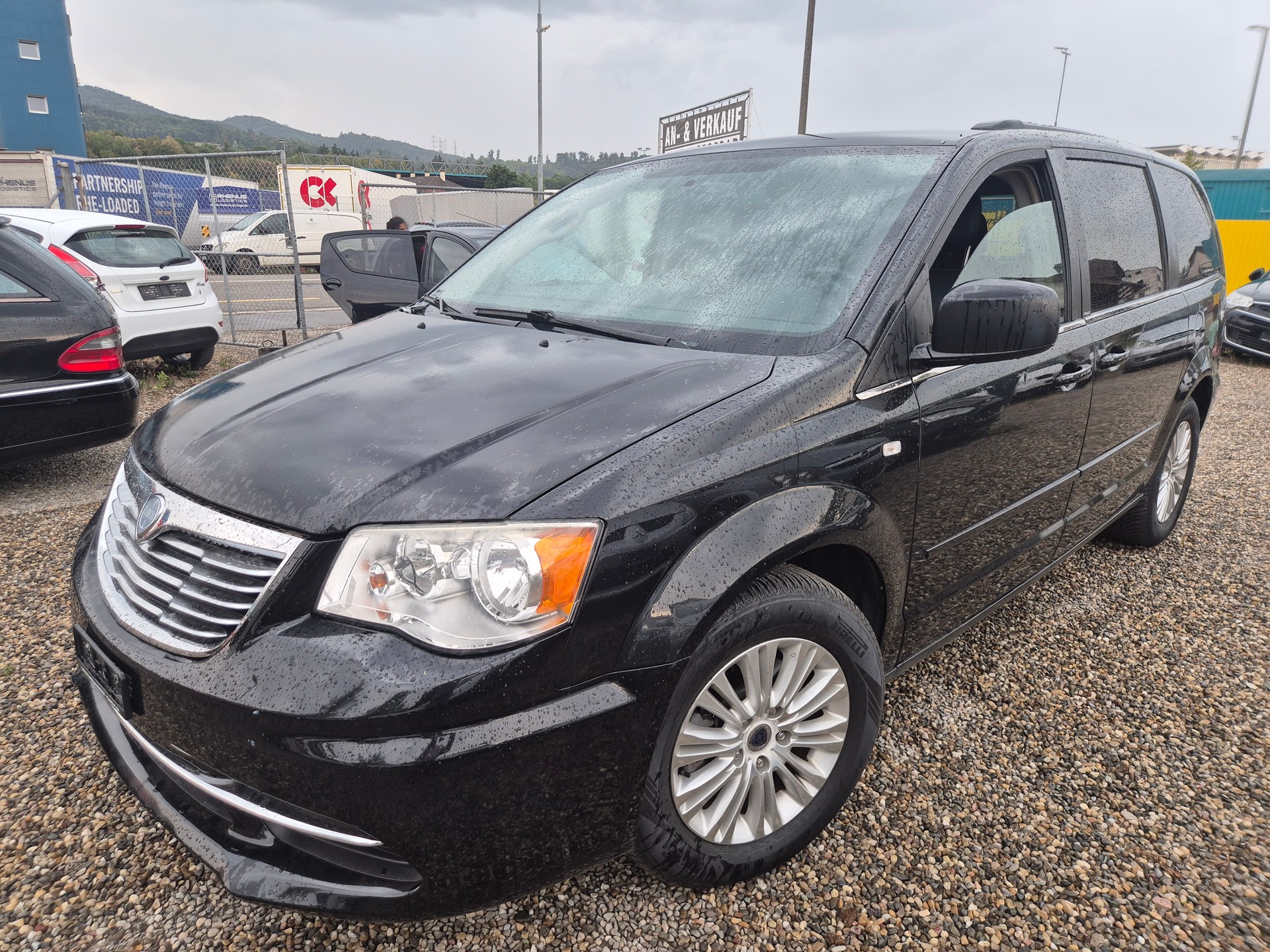 LANCIA VOYAGER