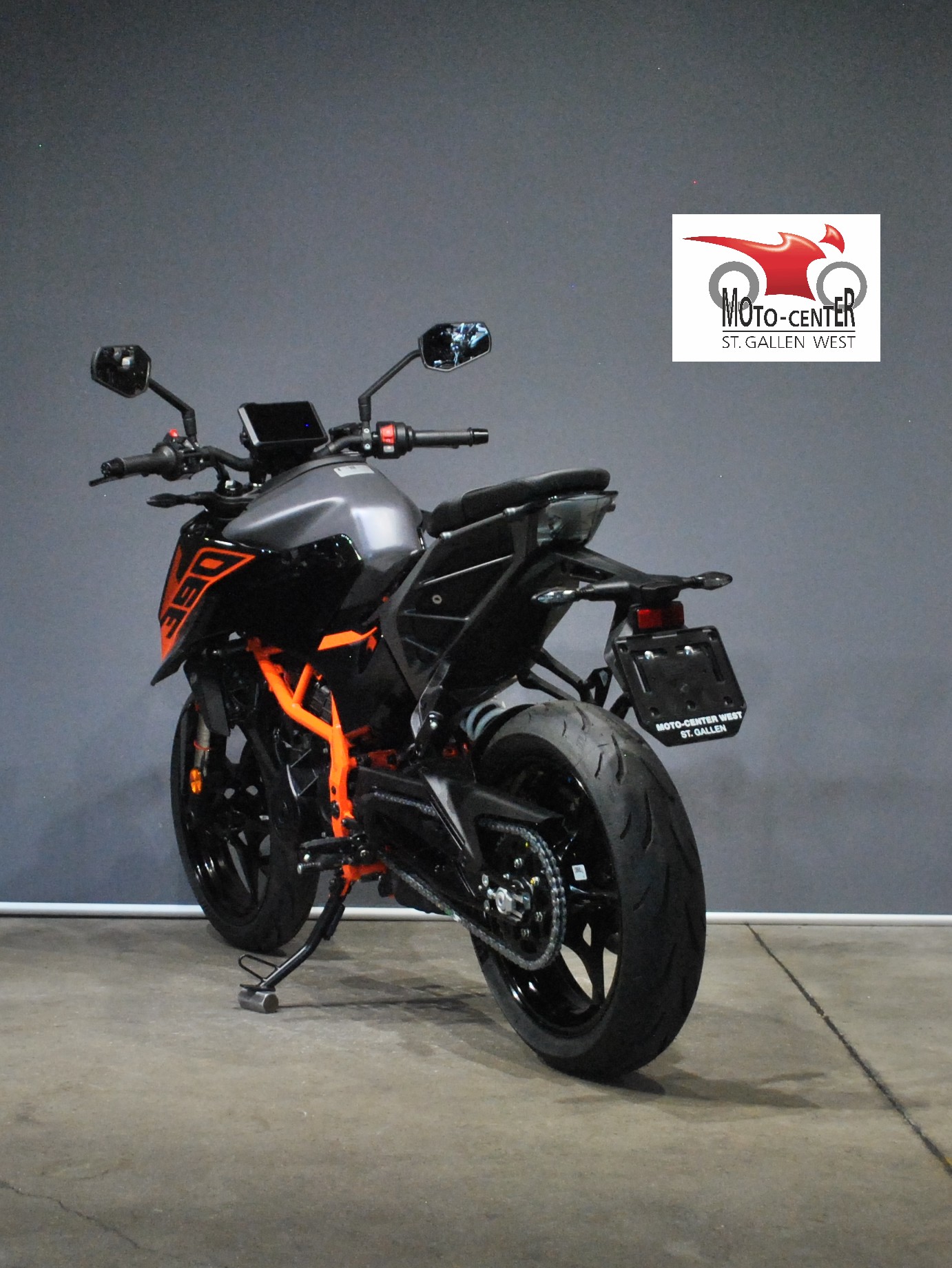 KTM 390 Duke-image-3