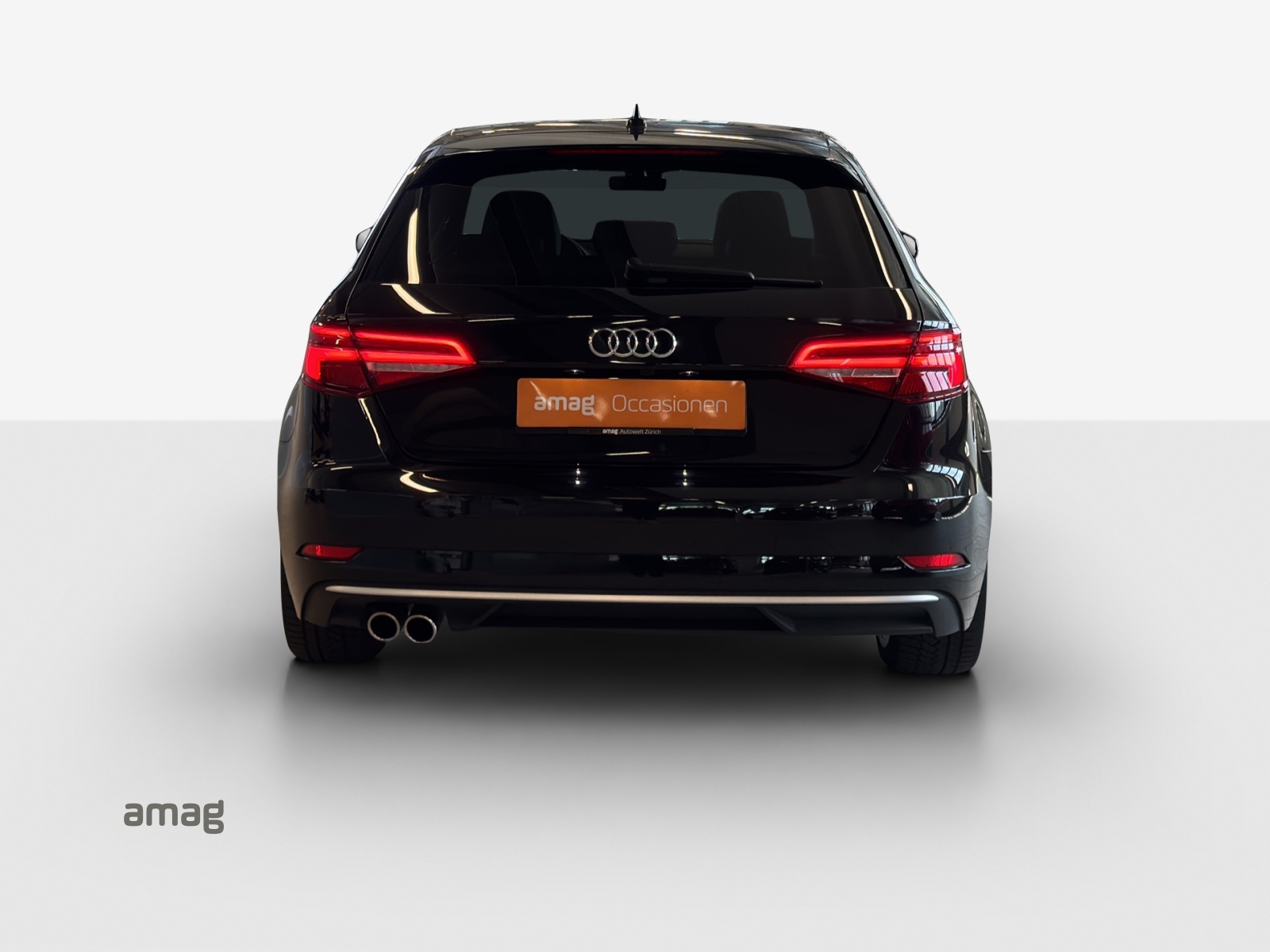 AUDI A3 Sportback 2.0 TFSI Sport S-tronic-showroom-element-3
