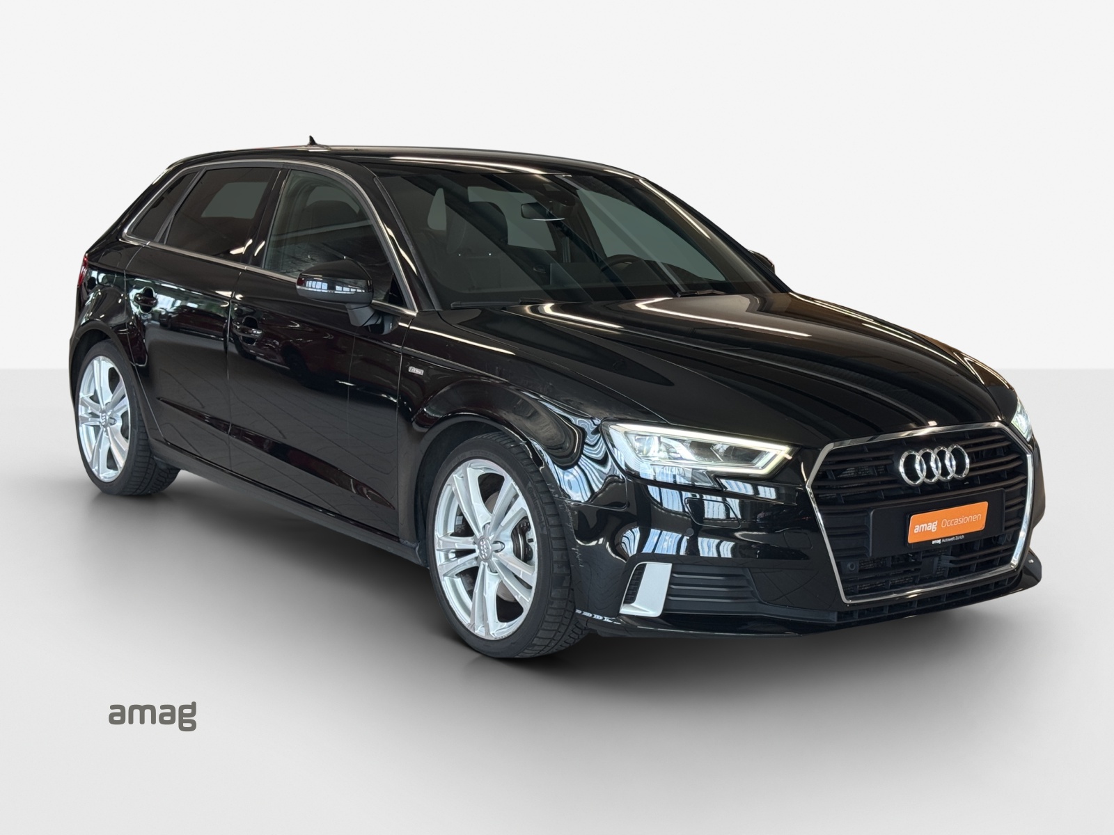 AUDI A3 Sportback 2.0 TFSI Sport S-tronic-image-5