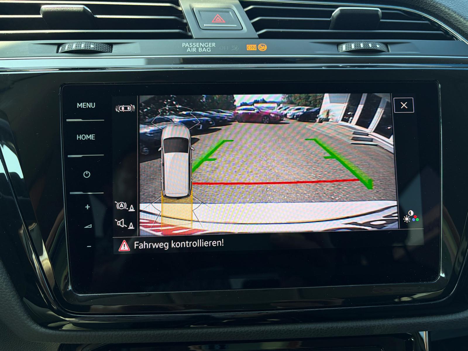 VW Touran 2.0 TDI BlueMotion Technology Highline DSG * Top Ausstattung * *Top Zustand*-image-9