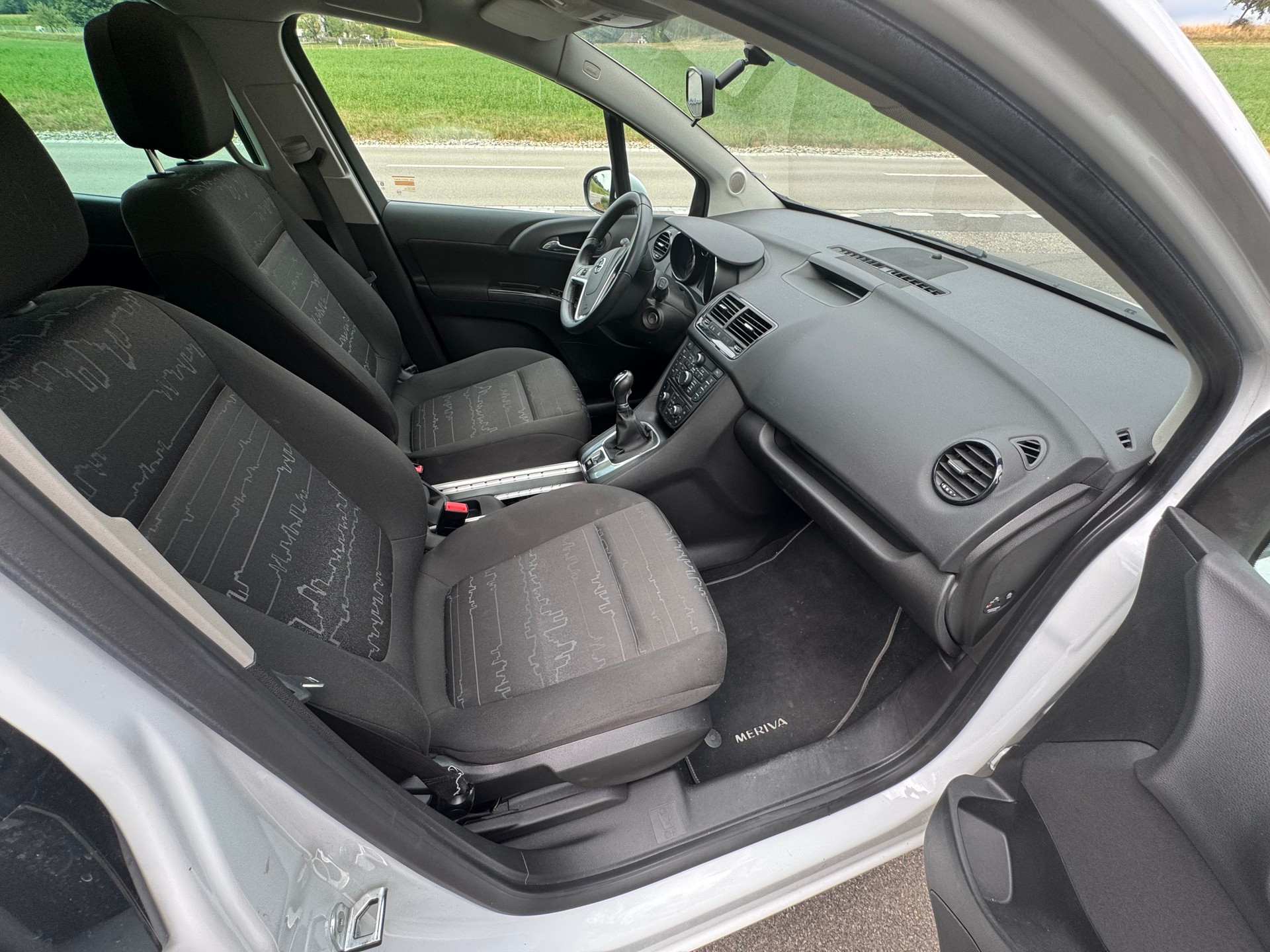 OPEL Meriva 1.4 Turbo Enjoy-image-10