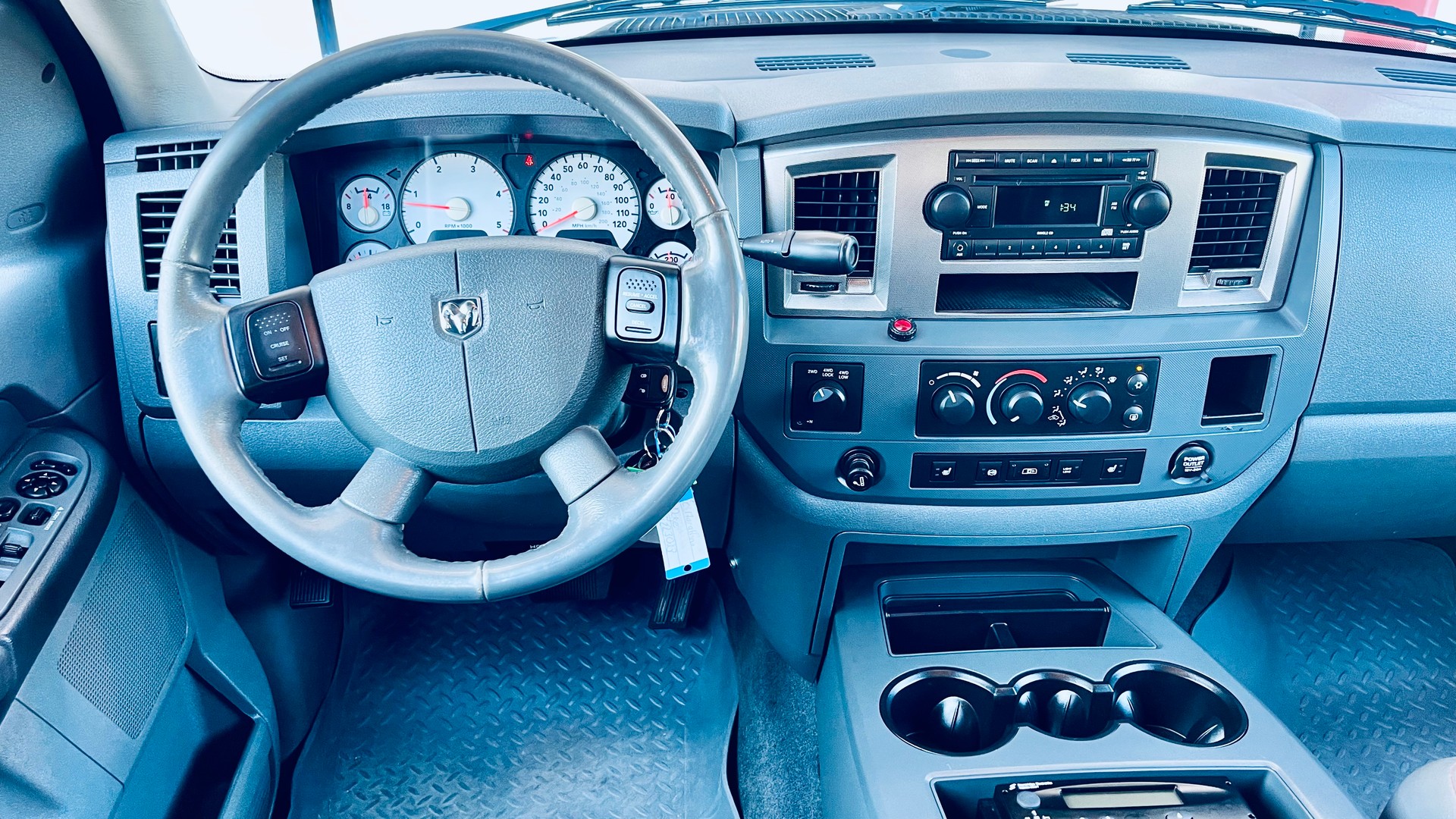 DODGE 2500 SLT CUMMINS 6.7 HEAVY DUTY 10Tonnen-image-11