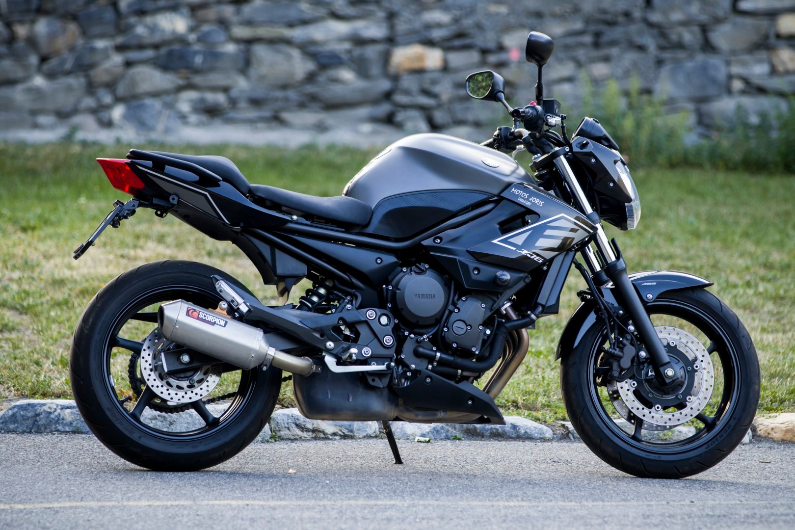 YAMAHA XJ 6 N ABS-image-2