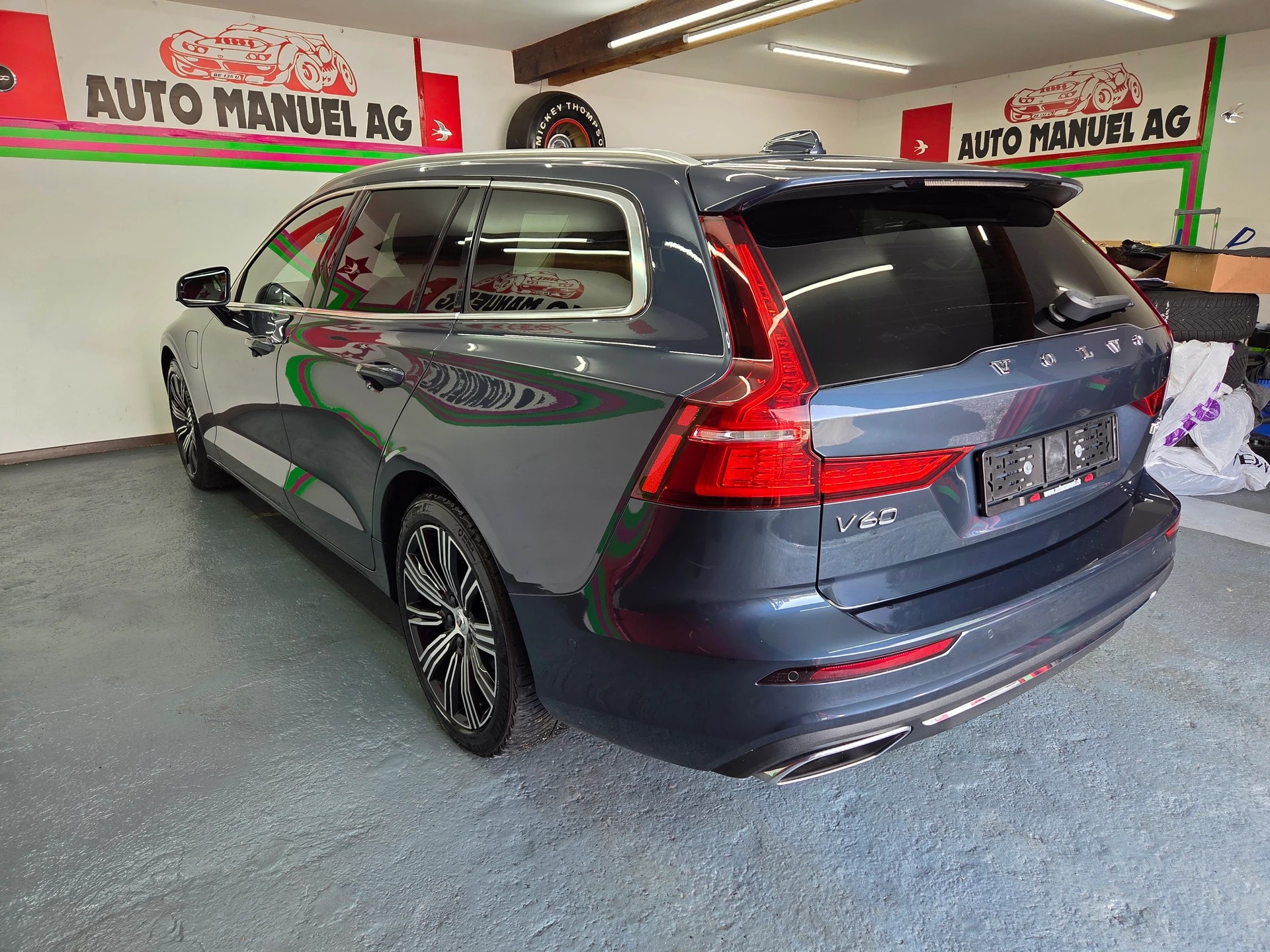 VOLVO V60 T8 eAWD Twin Engine Inscription Geartronic-image-6