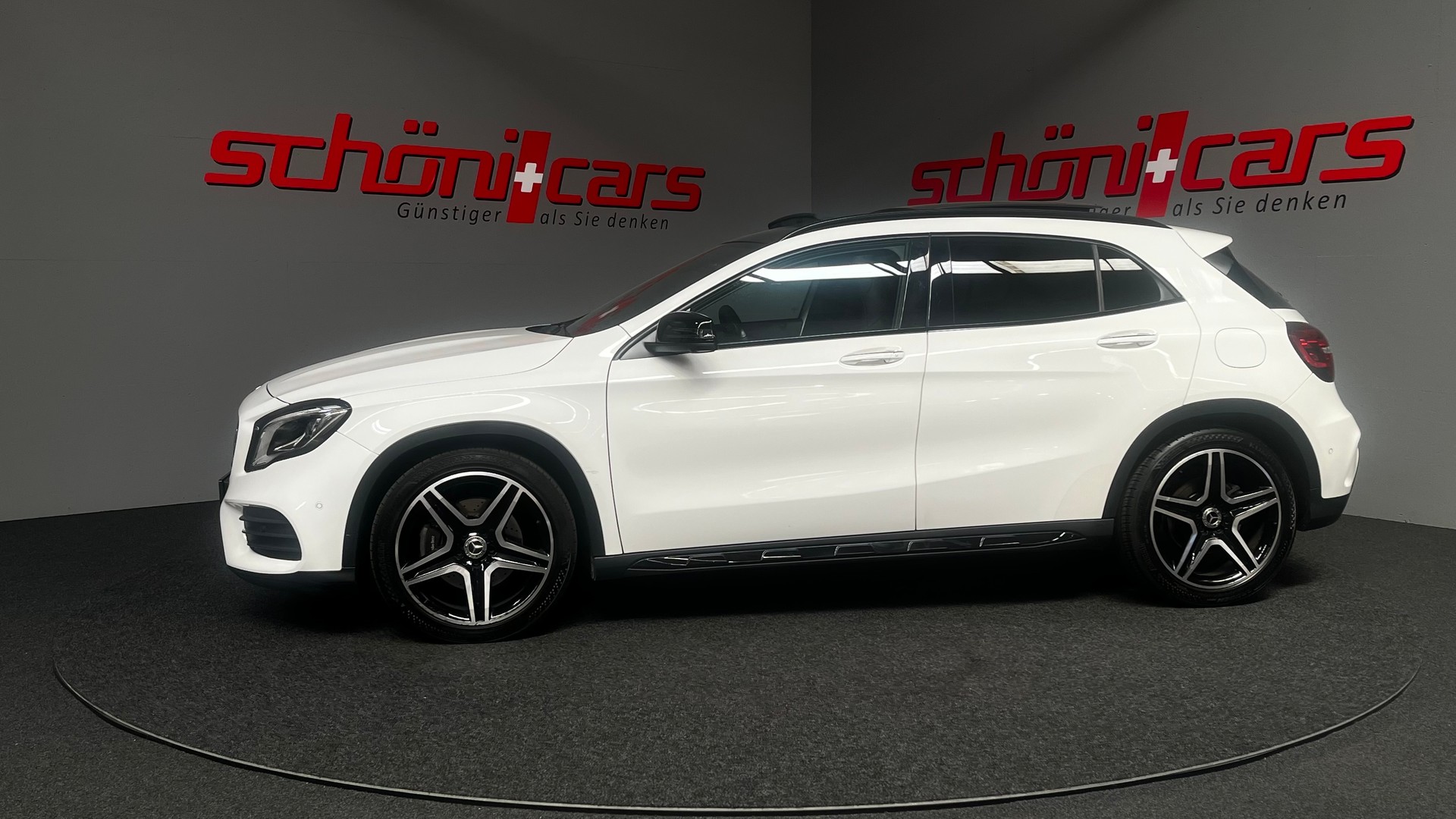 MERCEDES-BENZ GLA 250 AMG Line Swiss Star 4Matic 7G-DCT-showroom-element-2