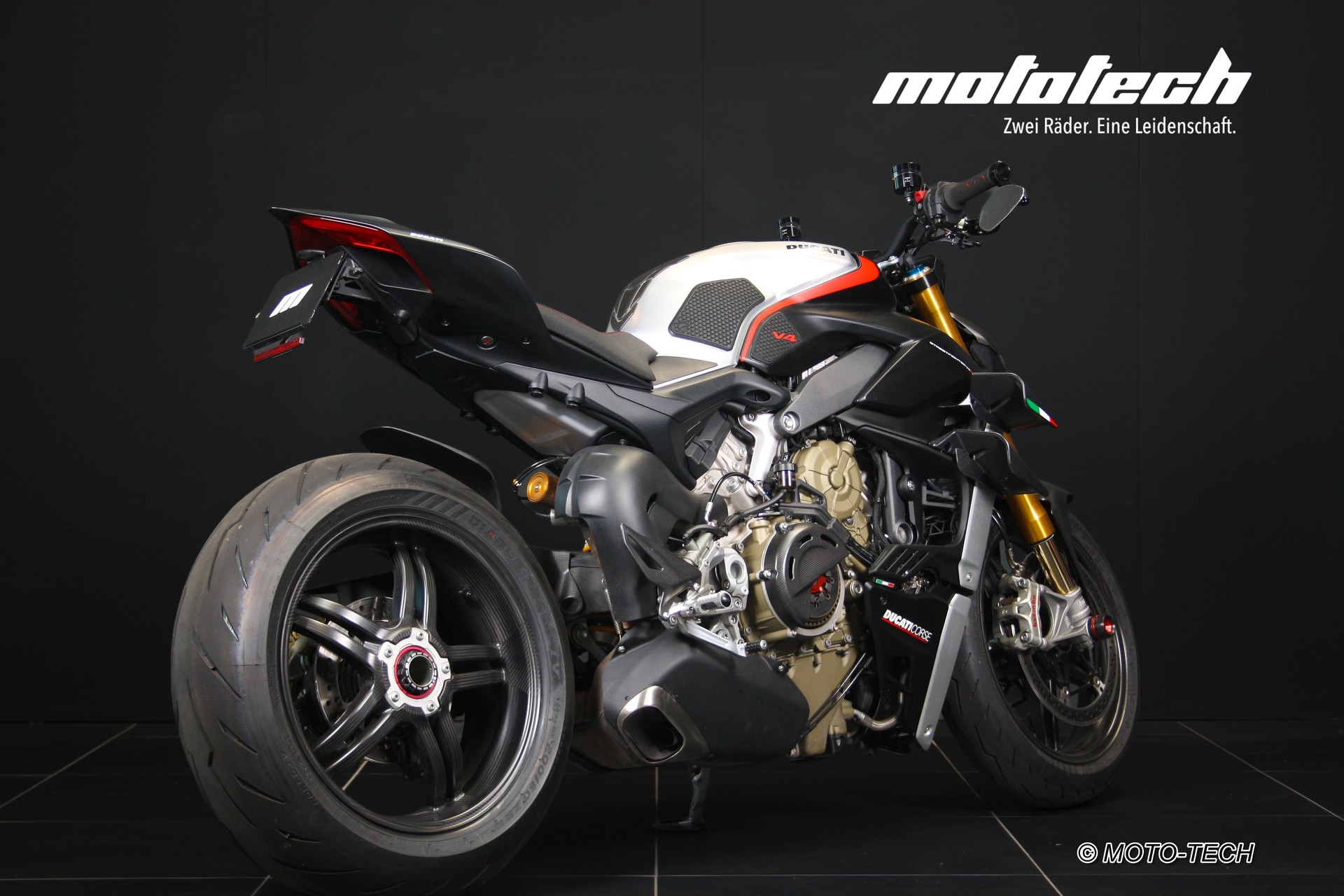 DUCATI Streetfighter V4 SP-showroom-element-2