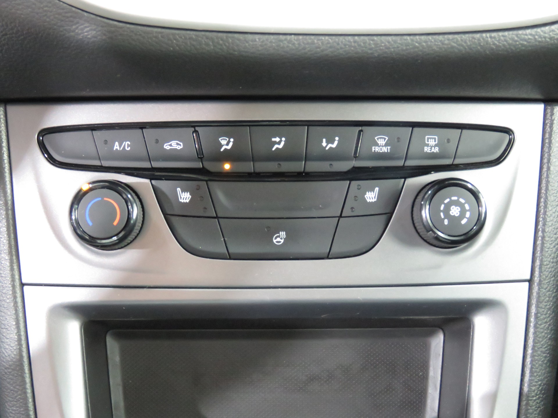 OPEL Astra Sports Tourer 1.4i Turbo Elegance-image-15
