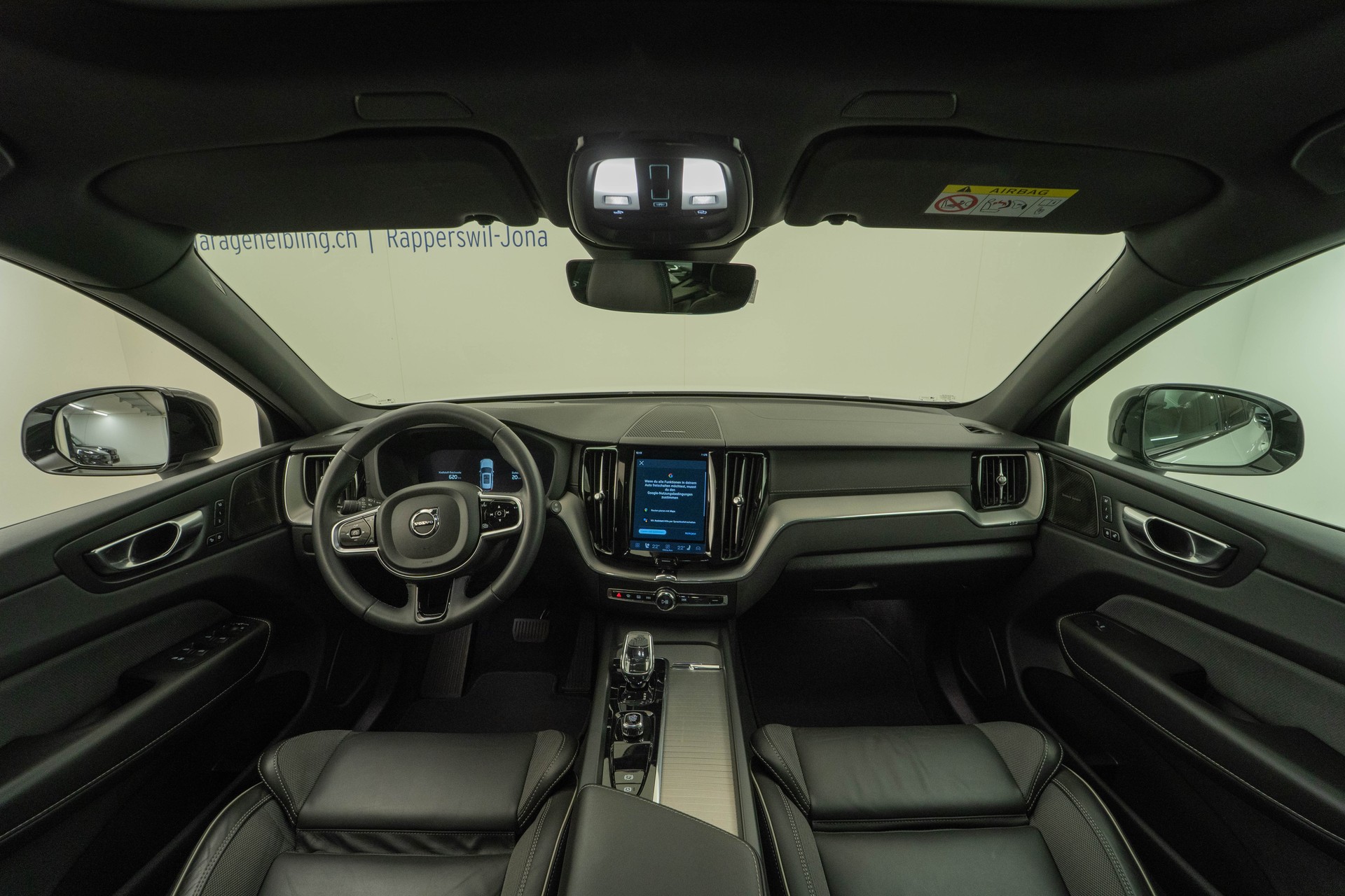 VOLVO XC60 2.0 T6 TE Ultimate Dark eAWD-image-5