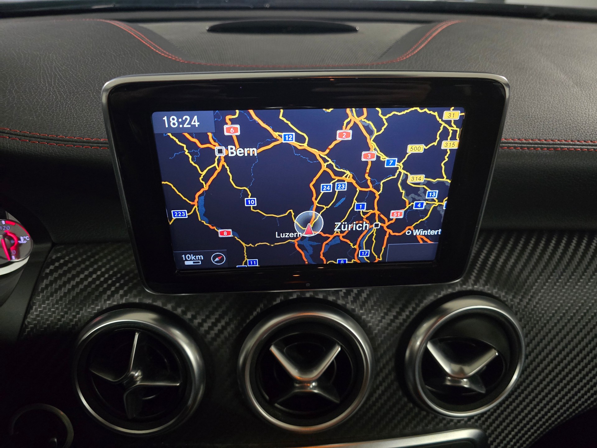 MERCEDES-BENZ A 220 CDI AMG Line 7G-DCT-image-12