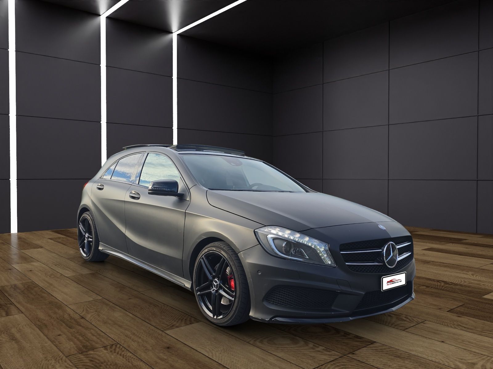 MERCEDES-BENZ A 220 CDI AMG Line 7G-DCT-showroom-element-1