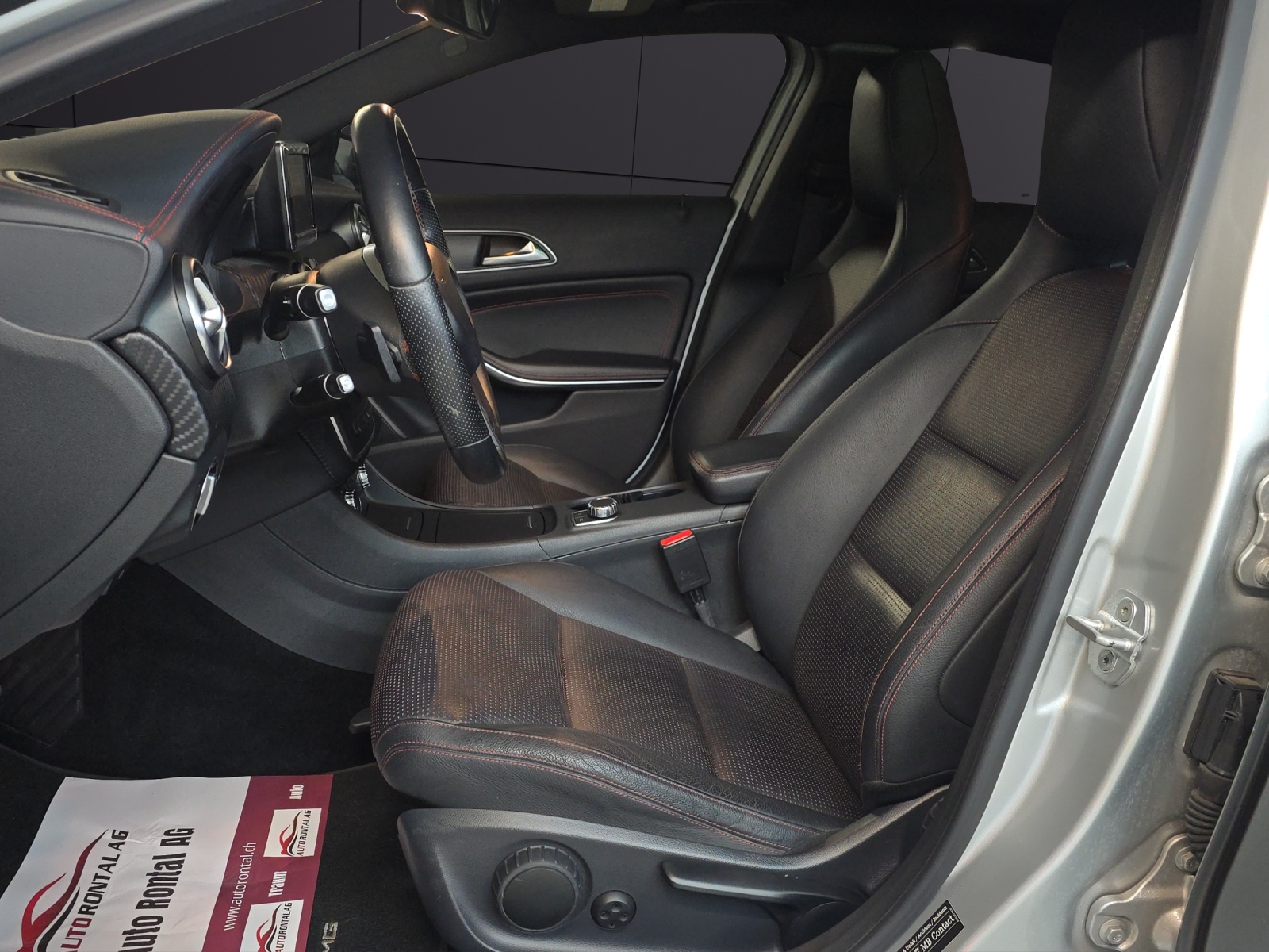 MERCEDES-BENZ A 220 CDI AMG Line 7G-DCT-image-8