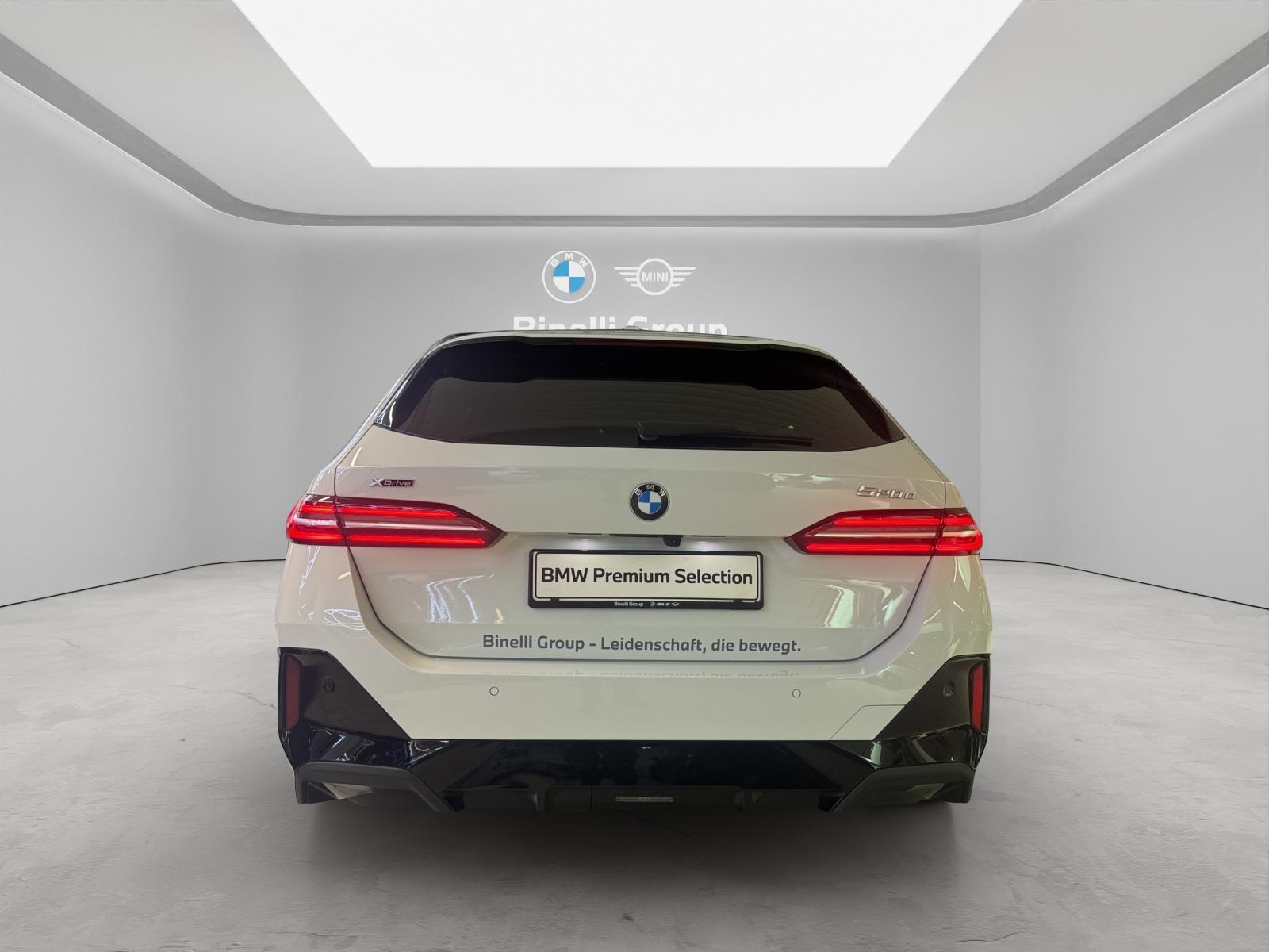 BMW 5er Touring 520d xDrive M-SportPaket-showroom-element-3